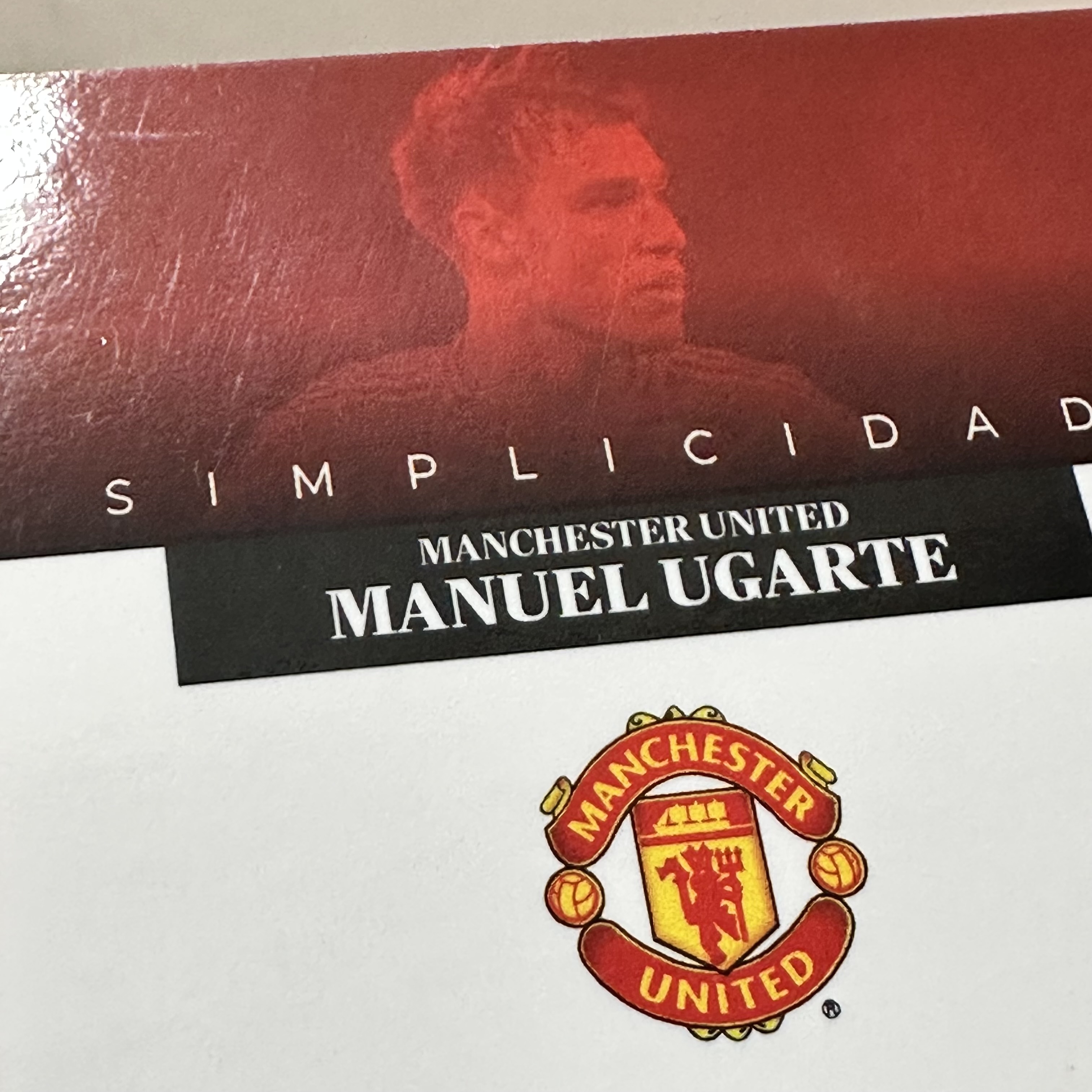 2025 TOPPS simplicidad Manuel Ugarte 01/10 乌加特 极简 ucc 欧战 欧联 曼联【卡斯基球星卡社】 tqx 收藏必备