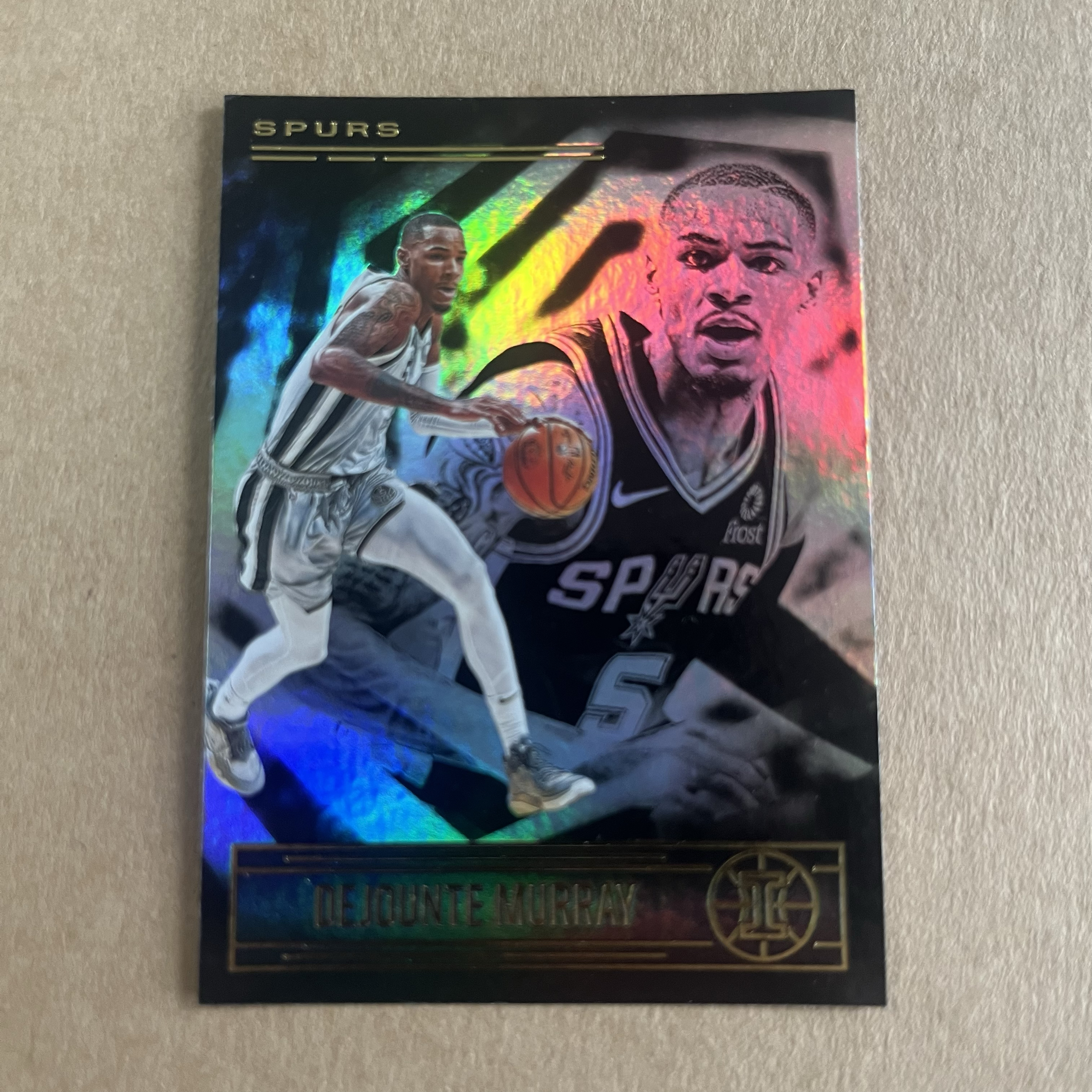 2020-21 Panini Illusions Dejounte Murray 【0手续费代卖】德章泰 穆雷 马刺 银折 折射 热门球星 专收必备 凑套收藏 可累计#篮球卡