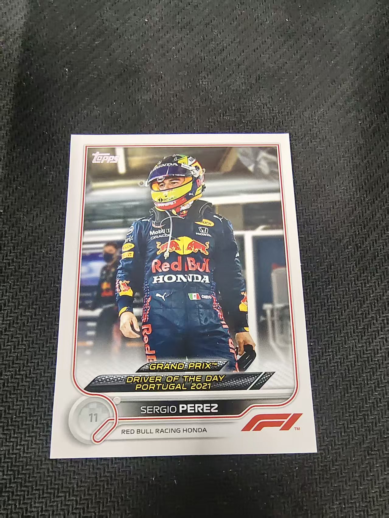 【汽水拍卖】2022 Topps Chrome F1 Sergio Perez 塞尔吉奥 佩雷兹 红牛车队 划痕 边角瑕疵 @175