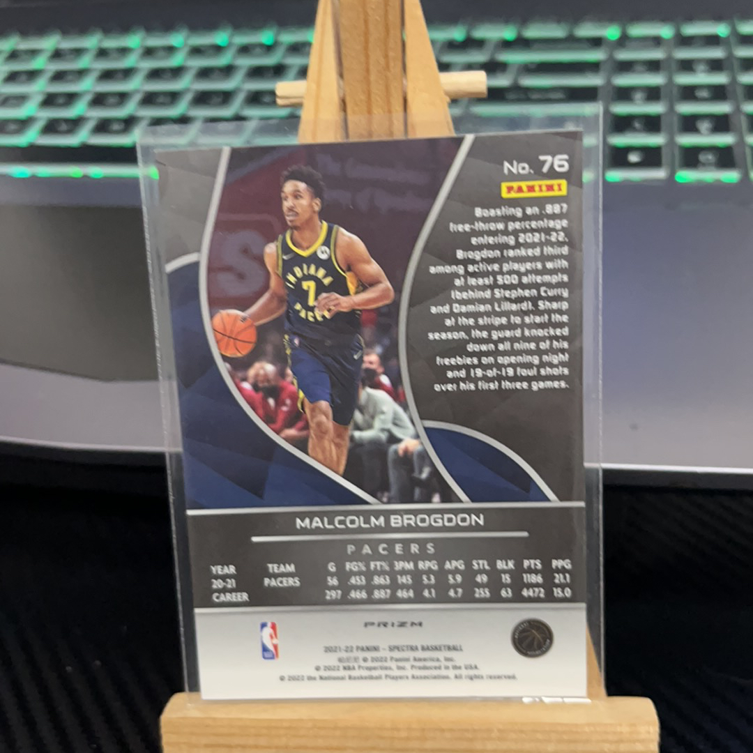 2021-22 Panini Spectra Malcolm Brogdon 马尔科姆 布罗格登 步行者 折射 光谱 卡品如图 凑图必备 值得收藏