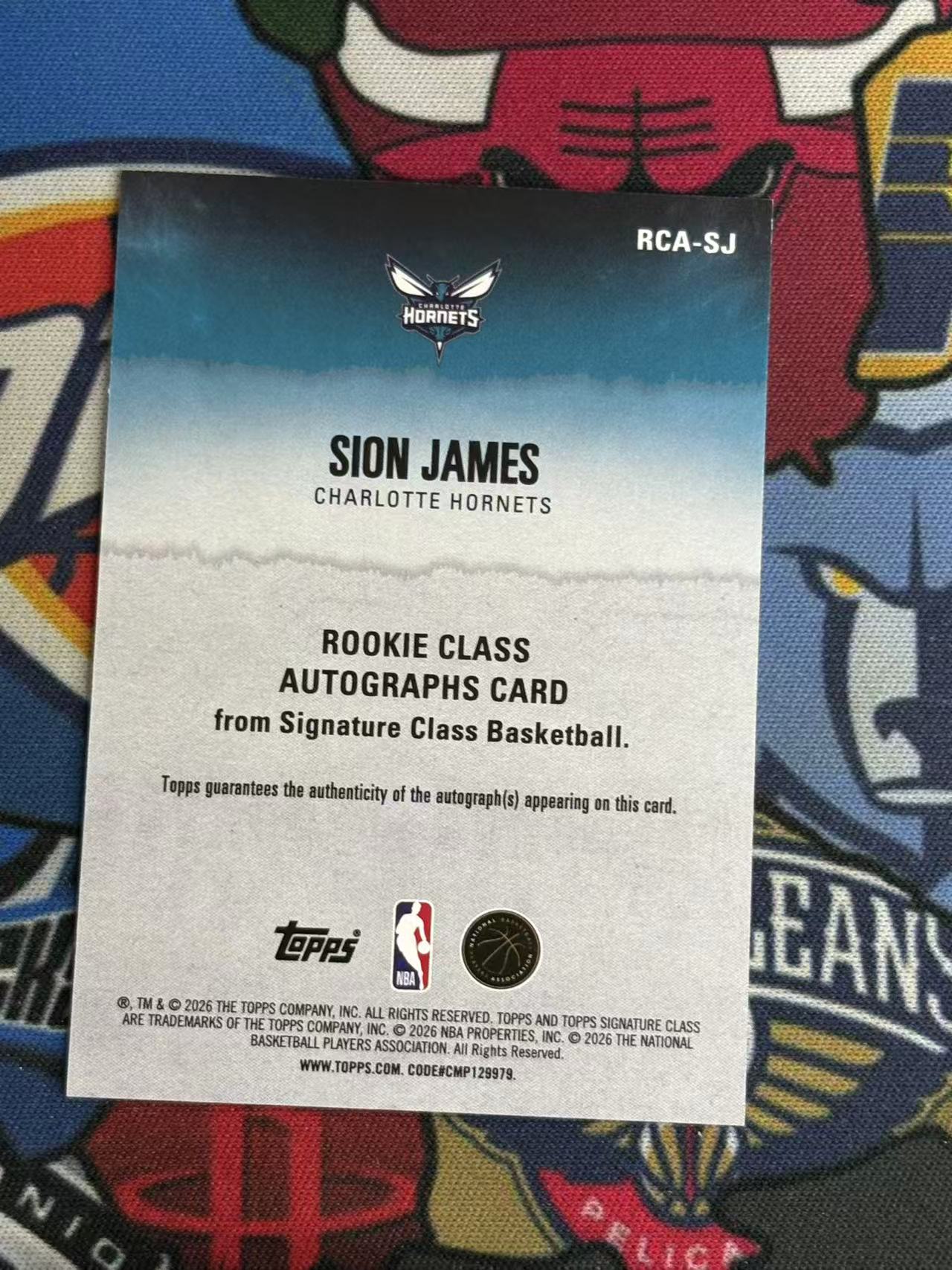 2025-26 TOPPS SIGNATURE CLASS SION JAMES 黄蜂 新秀RC 西恩詹姆斯 希恩詹姆斯 签字卡 新秀签 顺位签 金版 专收凑套必备【烂臭嘴拍卖】