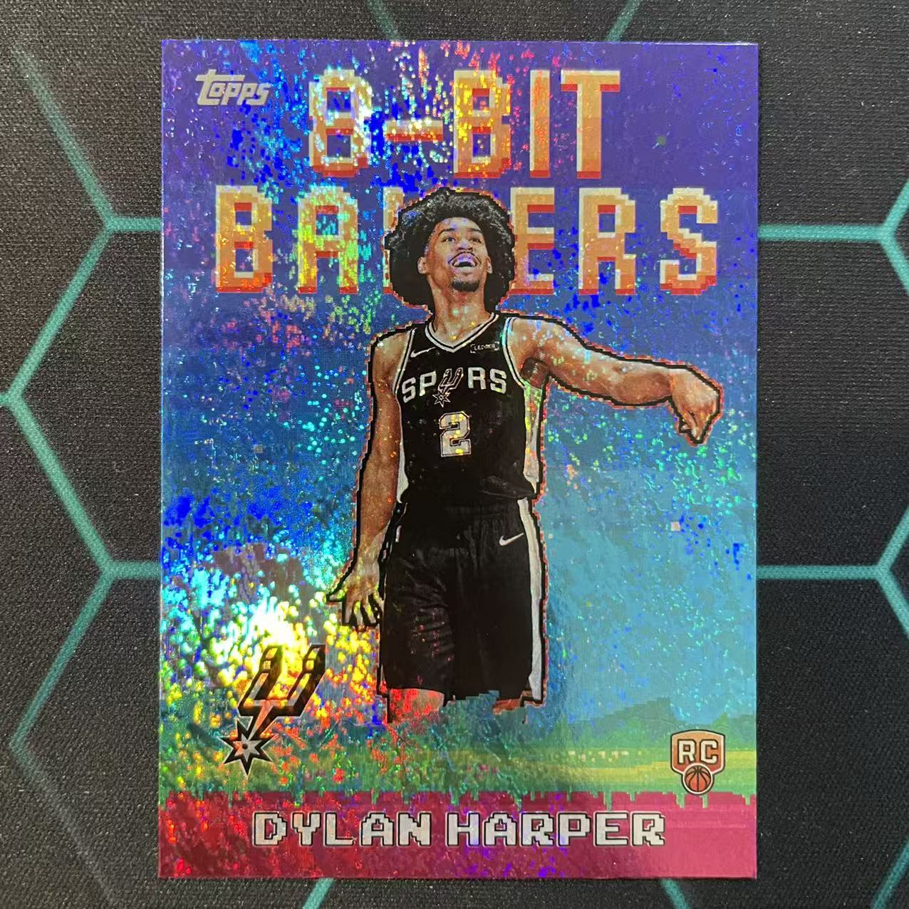 2025 Topps Flagship Dylan Harper RC 【阿福代卖】 迪伦 哈珀 马刺 新秀 8-BIT BALLERS 像素特卡 银点点折 收藏必备(行行行)