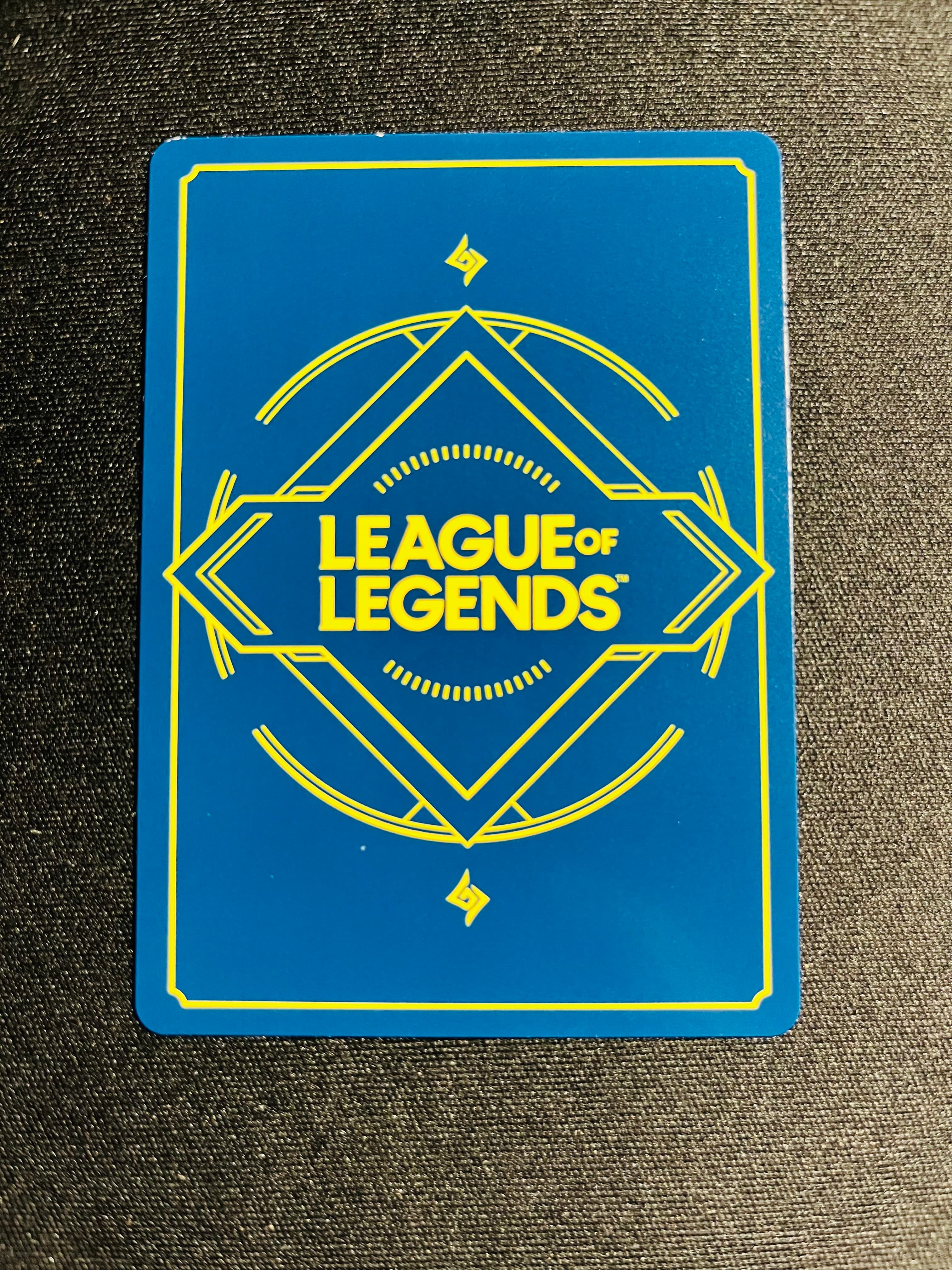 【VC拍卖0手费到卡预付90%】League of Legends 英雄联盟 卡莎 银折 选图帅气 实卡好看 收藏必备——LLY