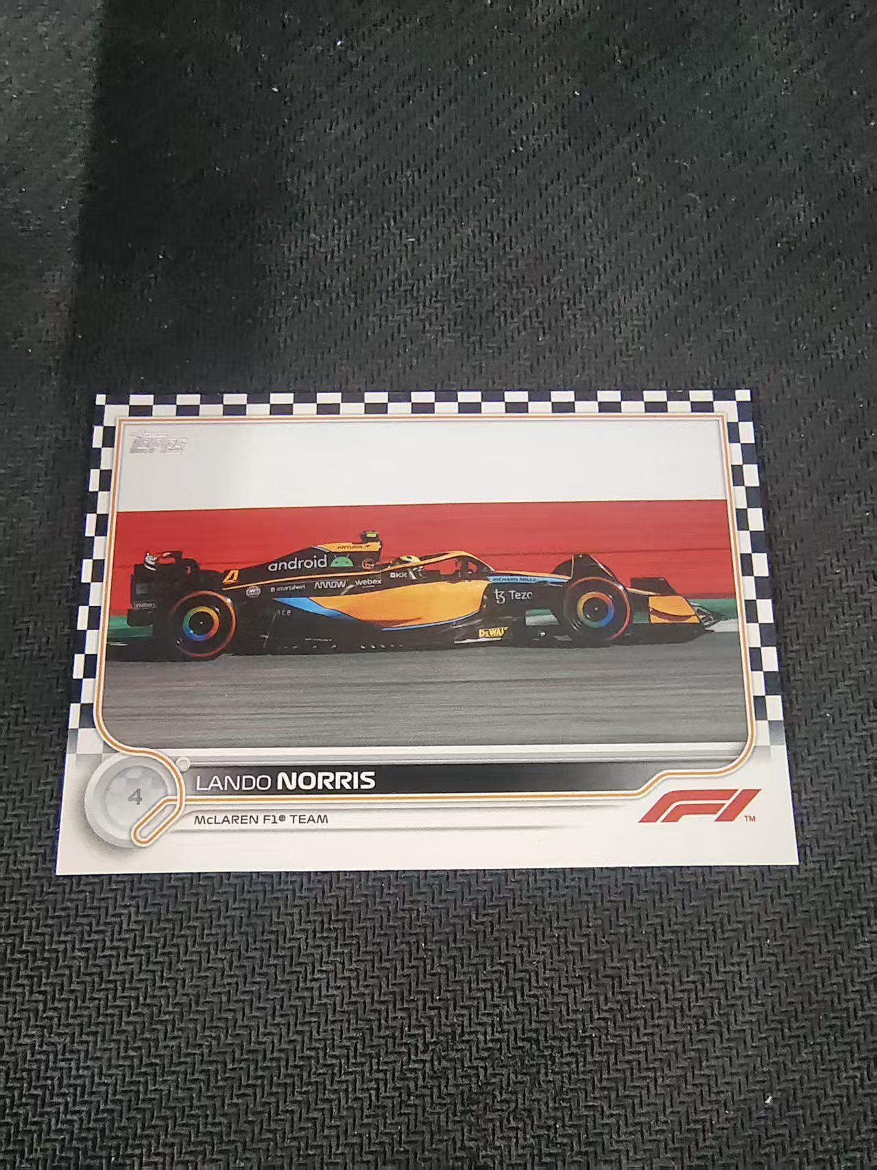 【汽水拍卖】2022 Topps Chrome F1 Lando Norris 诺里斯 迈凯伦 黑白棋盘 划痕 边角瑕疵 #119
