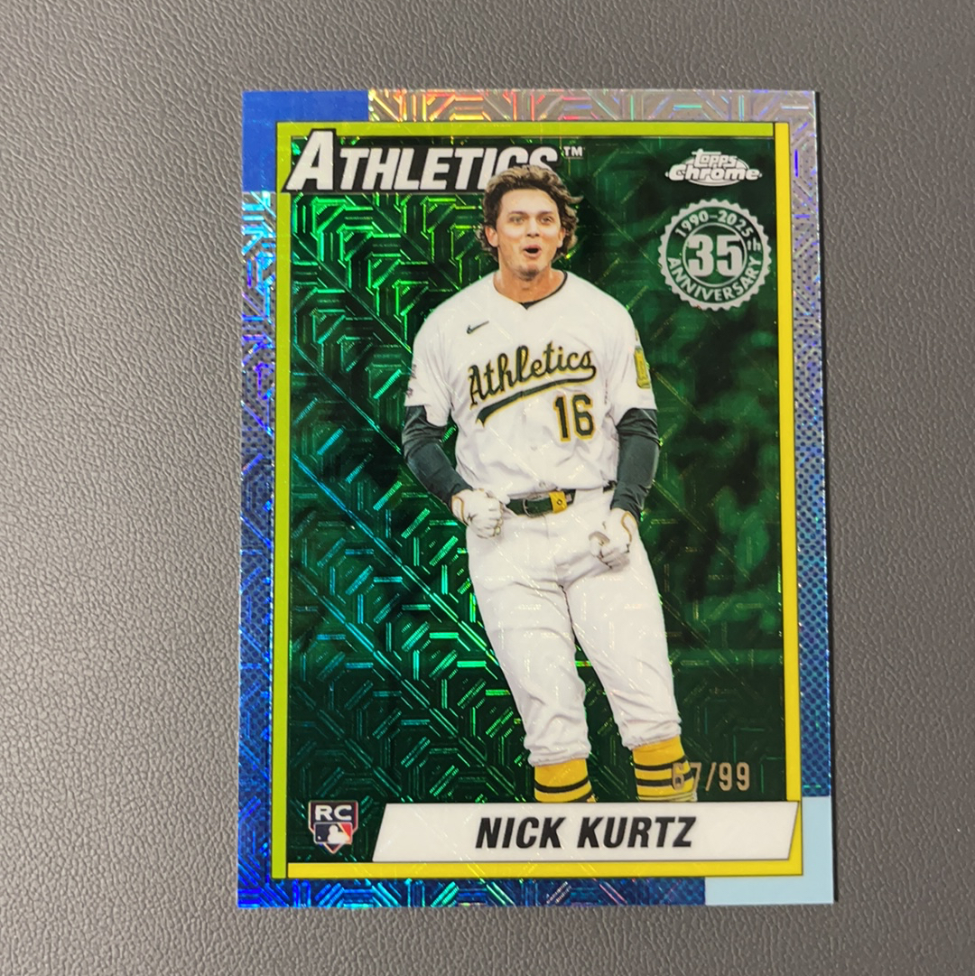 2025 Topps Update Nick Kurtz RC 尼克 库尔茨 运动家 最佳新人 新秀 银包 复古 Mojo折 绿折 99编 color match 卡背瑕疵如图