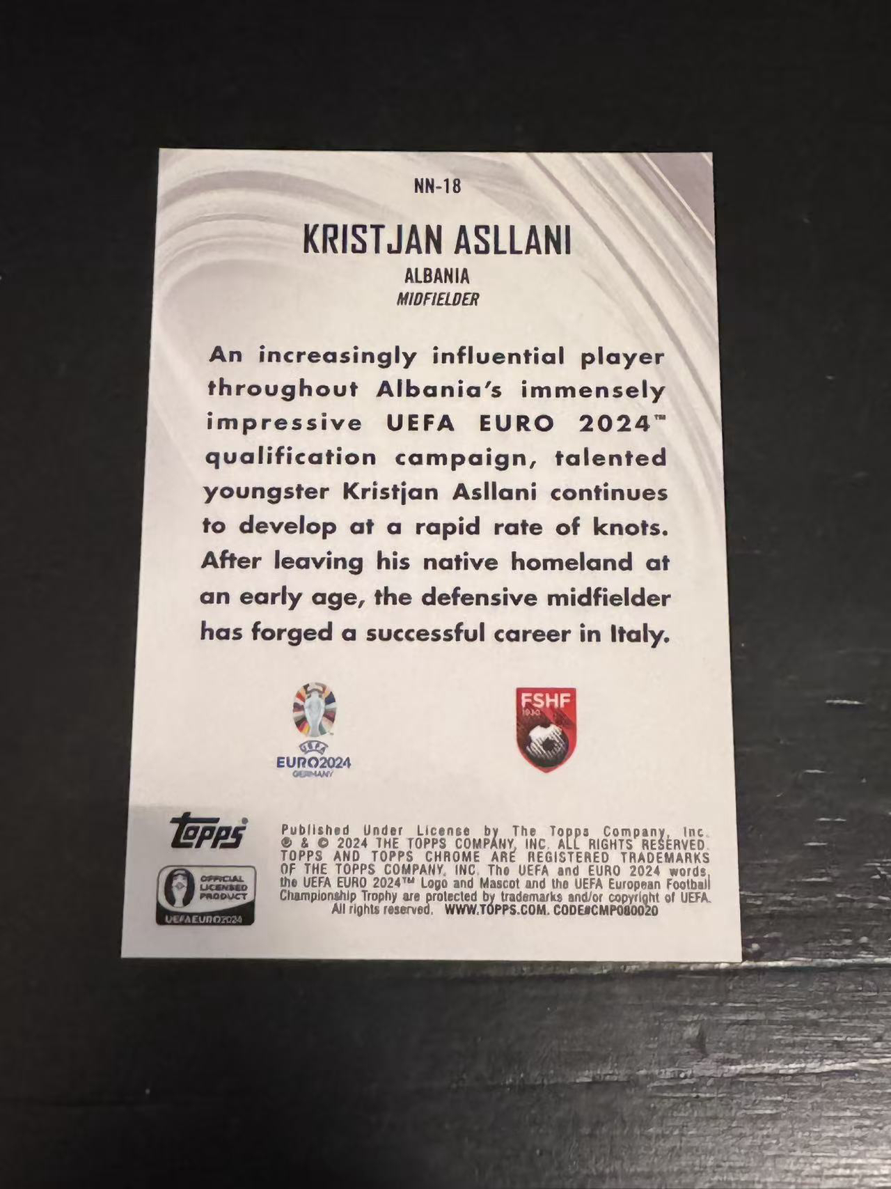 龖2024 Topps Chrome Krist Jan Asllani 阿尔巴尼亚 国家队 阿斯拉尼 欧洲杯 霓虹特卡 01/10编 首编 卡品如图 MJ002S
