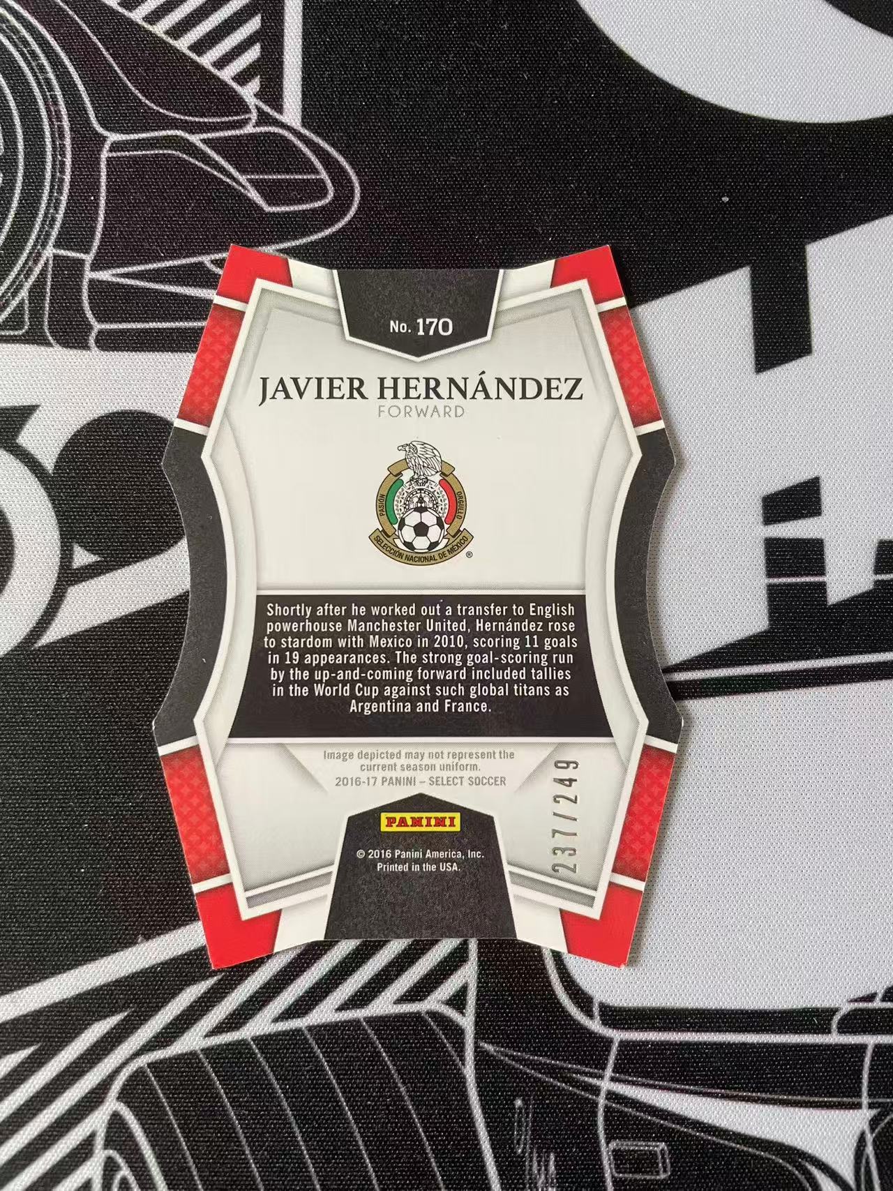 2016-17 Panini Select Javier Hernandez 帕尼尼 se 墨西哥 埃尔南德斯 小豌豆 异形 237/249 蓝折 盾牌 老卡 曼联 卡品如图 凑套必备