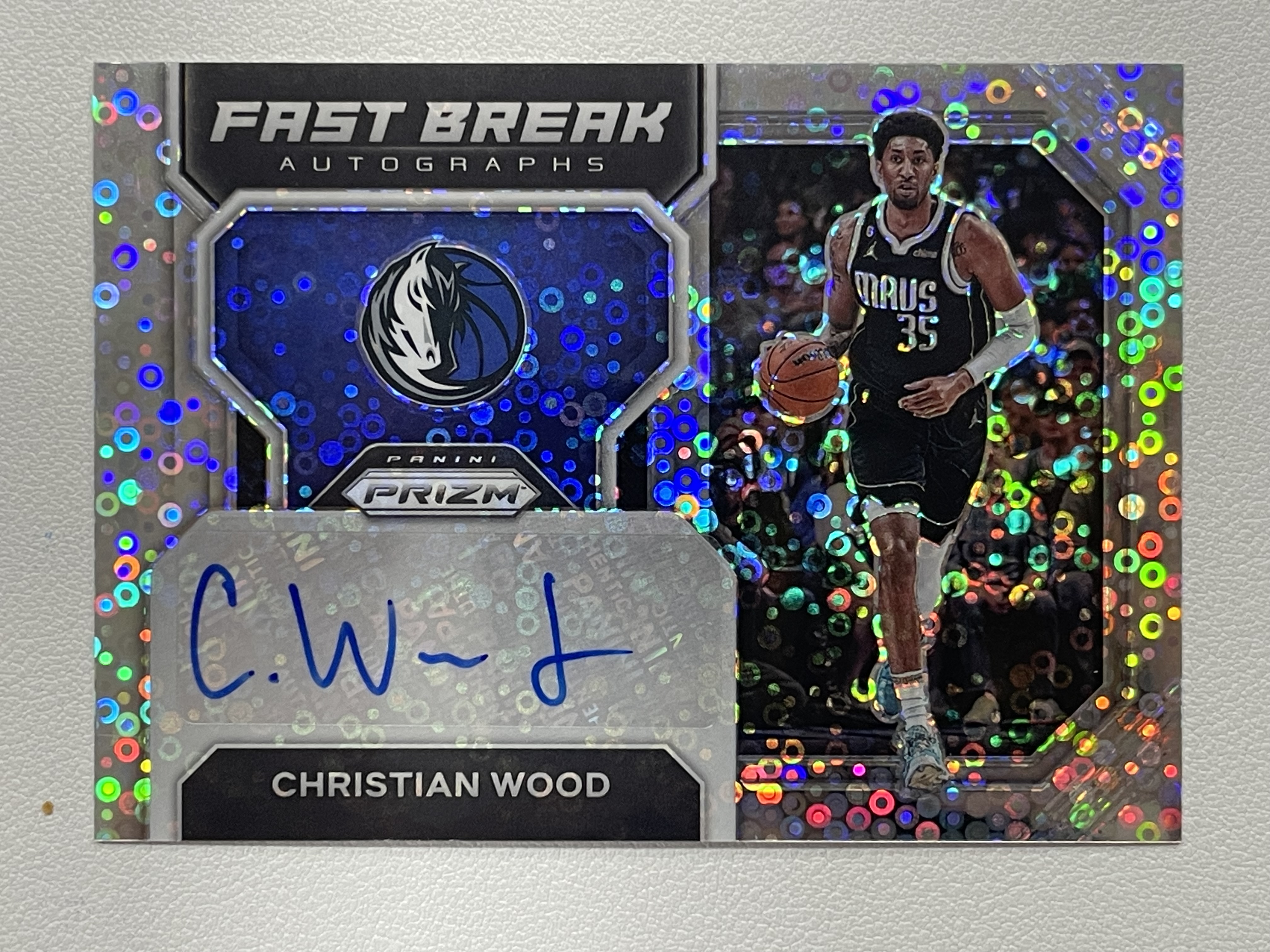 【天秤座拍卖到卡预付85%】2022-232 Panini Prizm 独行侠 小牛 Wood 克里斯蒂安 伍德 快攻 泡泡折 签字 实卡好看 收藏必备※花儿最美