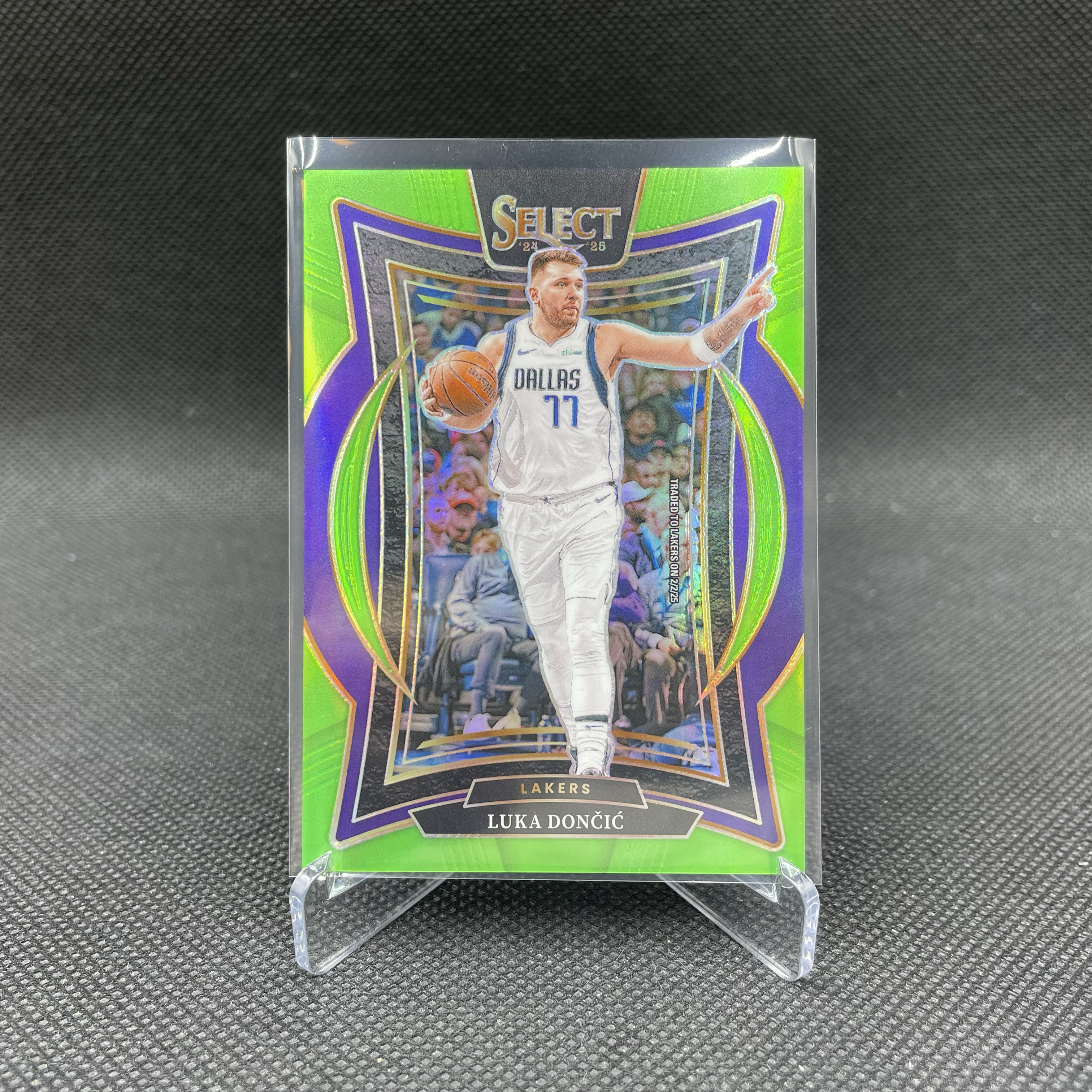 2024-25 Panini Select Luka Doncic 【无界代卖】独行侠 卢卡 东契奇 077 68/75编 一级 绿折 詹姆斯队友 超级大热 品如图 不累计 Yo