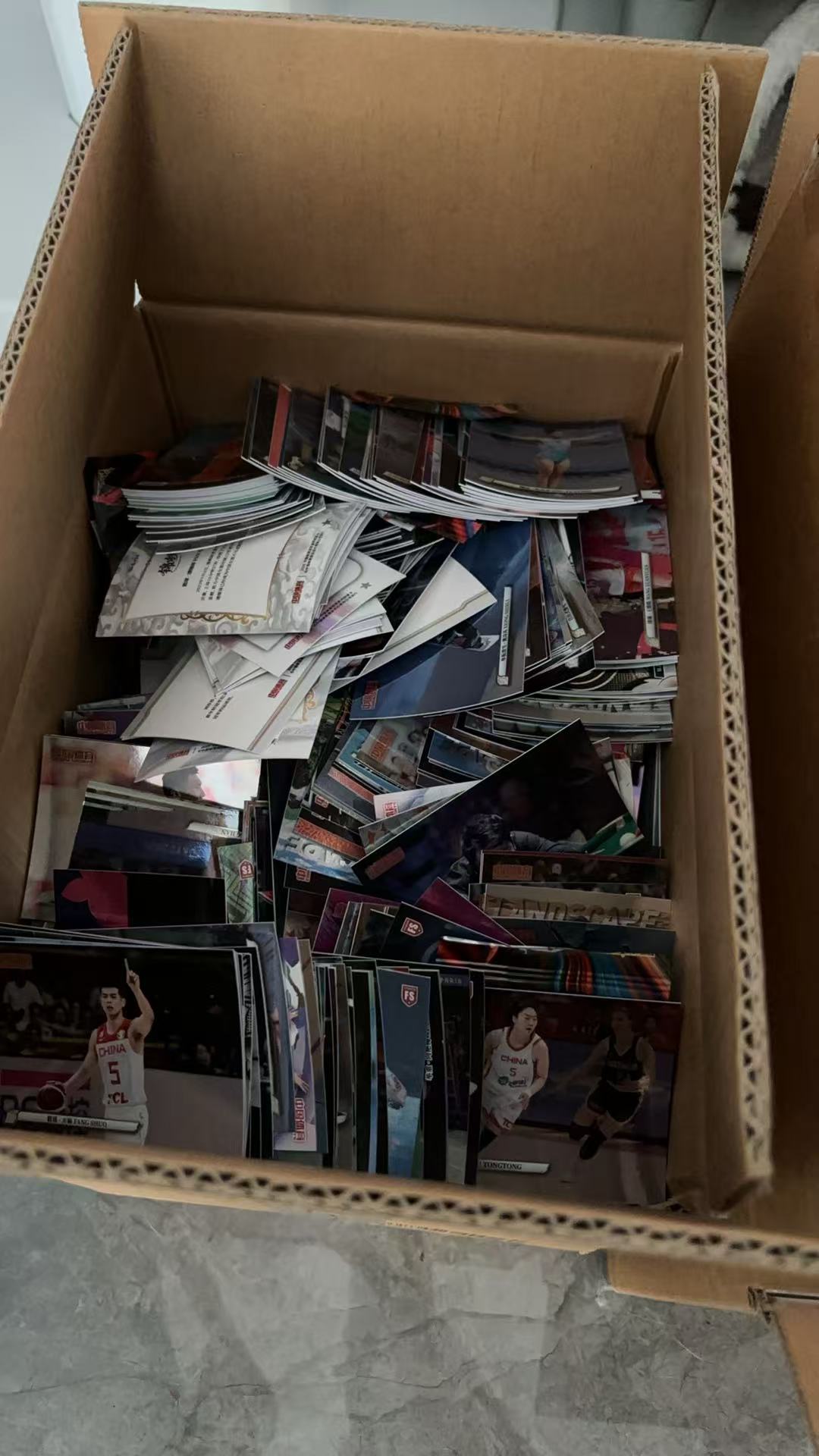 2025 奇卡 QICA 锦绣+凌云 中国体育 乒乓球 羽毛球 田径 游泳 跳水 体操 举重 台球 篮球 足球 普卡 特卡 大约1500张 不保卡品 第三箱 此标单独发货【CUN拍卖】