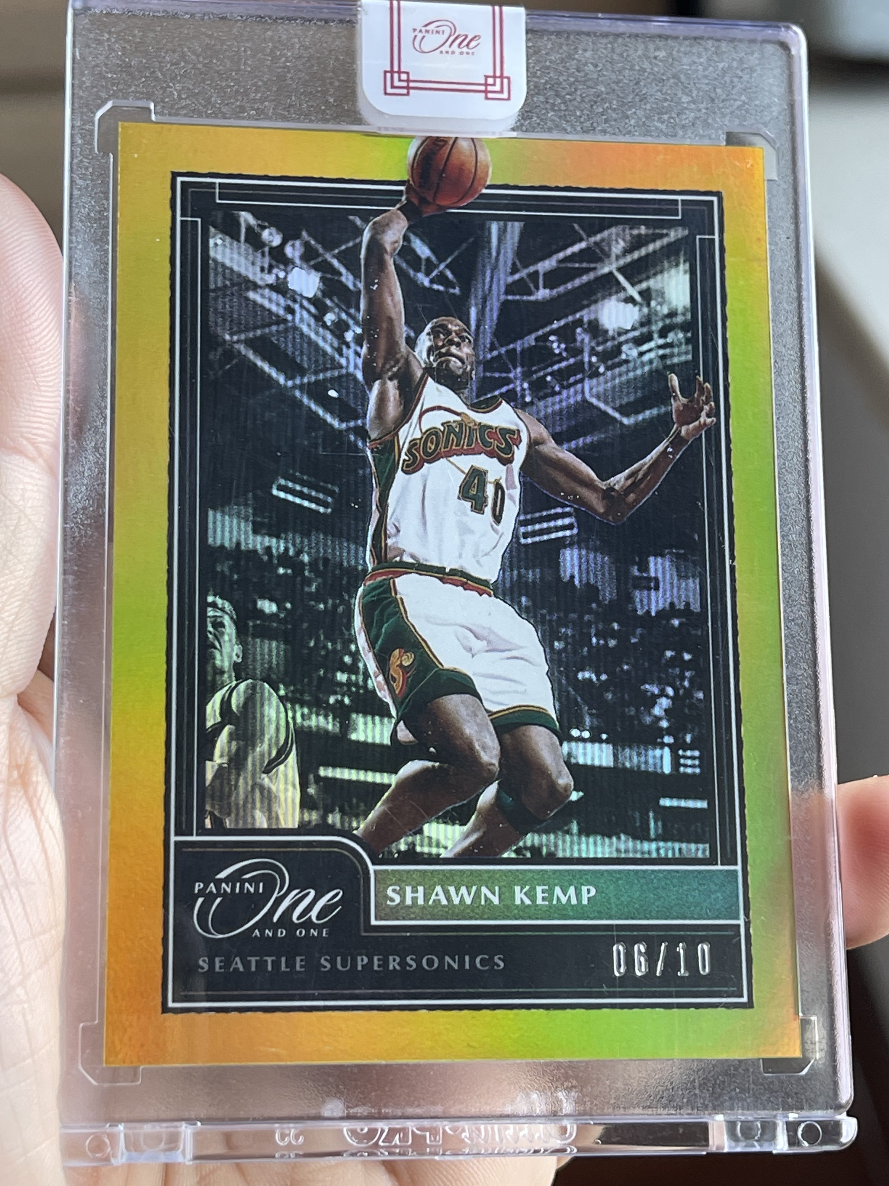 2020-21 Panini One and One Shawn Kemp 肖恩 坎普 10编 金折 金版 球星卡 收藏必备 原封卡砖 特殊商品 无签字 历史著名球员 暴力美学