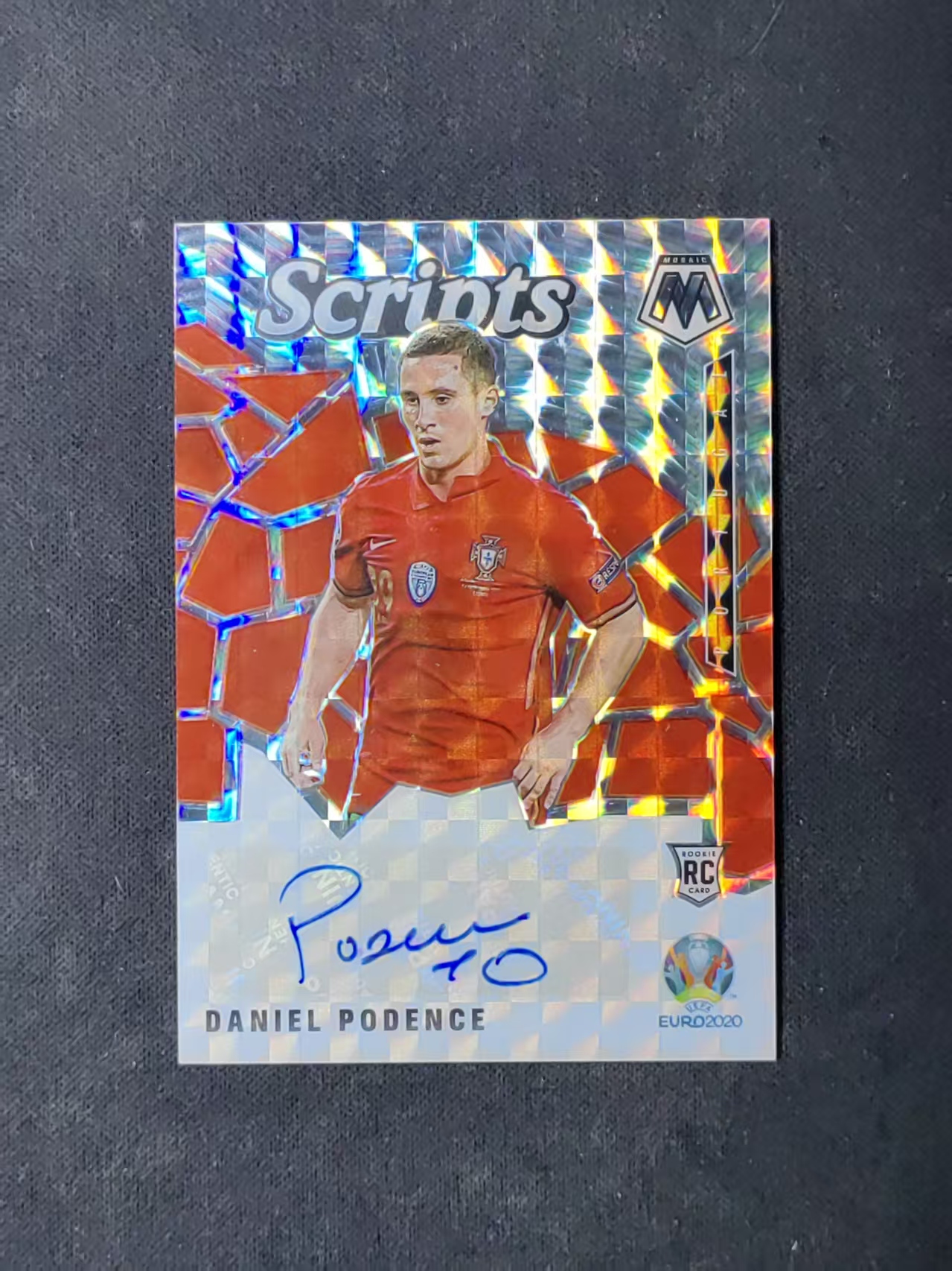 2021 Panini Mosaic Daniel Podence 【林林拍卖tiffany】马赛克系列 欧洲杯 葡萄牙 丹尼尔波登斯 银折 签字