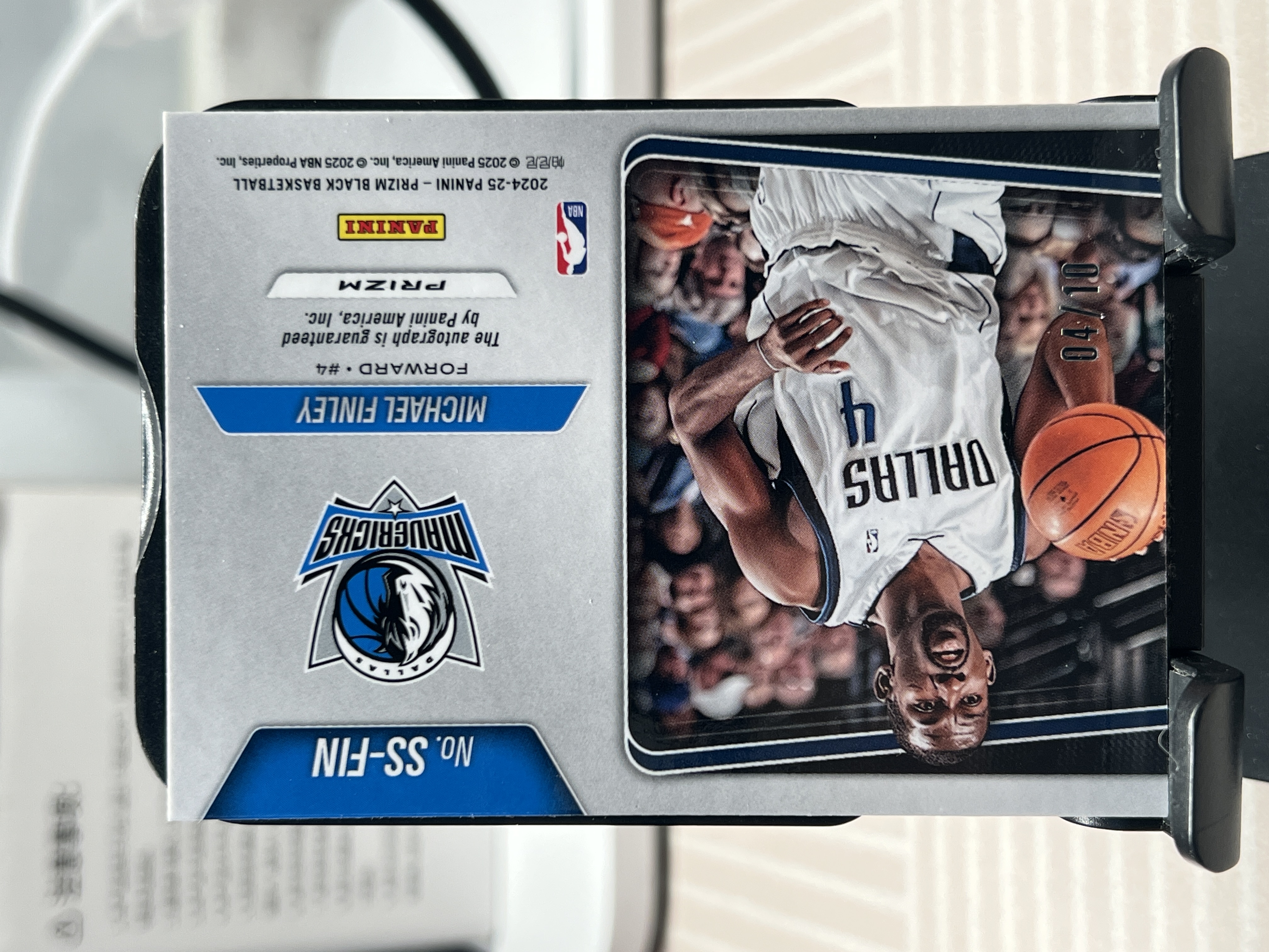 2024-25 Panini Prizm Michael Finley 迈克尔 芬利 04/10编 金折 pzblack 同背 达拉斯小牛队 签字