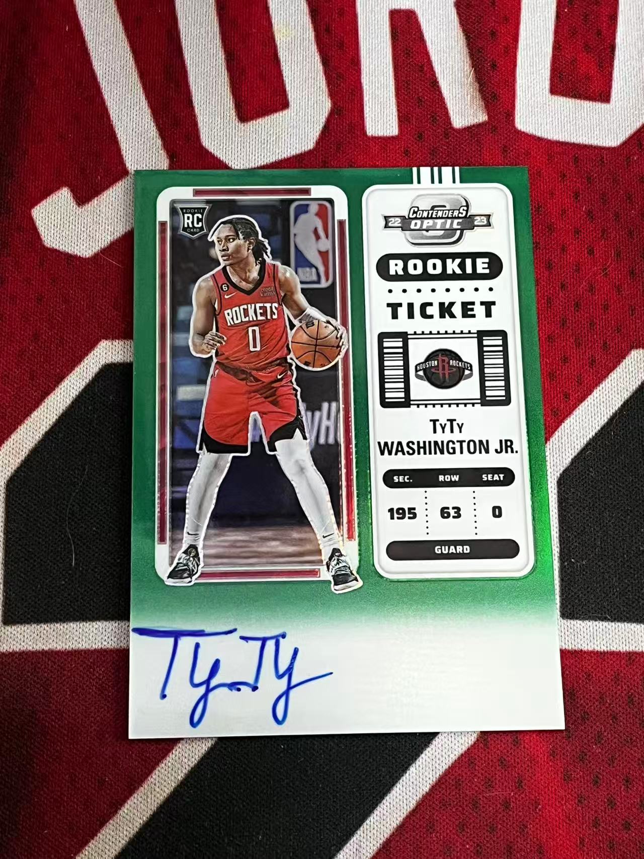 【接寄拍】2022-23 PANINI CONTENDERS OPTIC 球票系列 火箭 新秀RC 泰泰华盛顿 75编 签字卡 卡签 绿折 折射 正新秀球票签字卡【烂臭嘴拍卖】