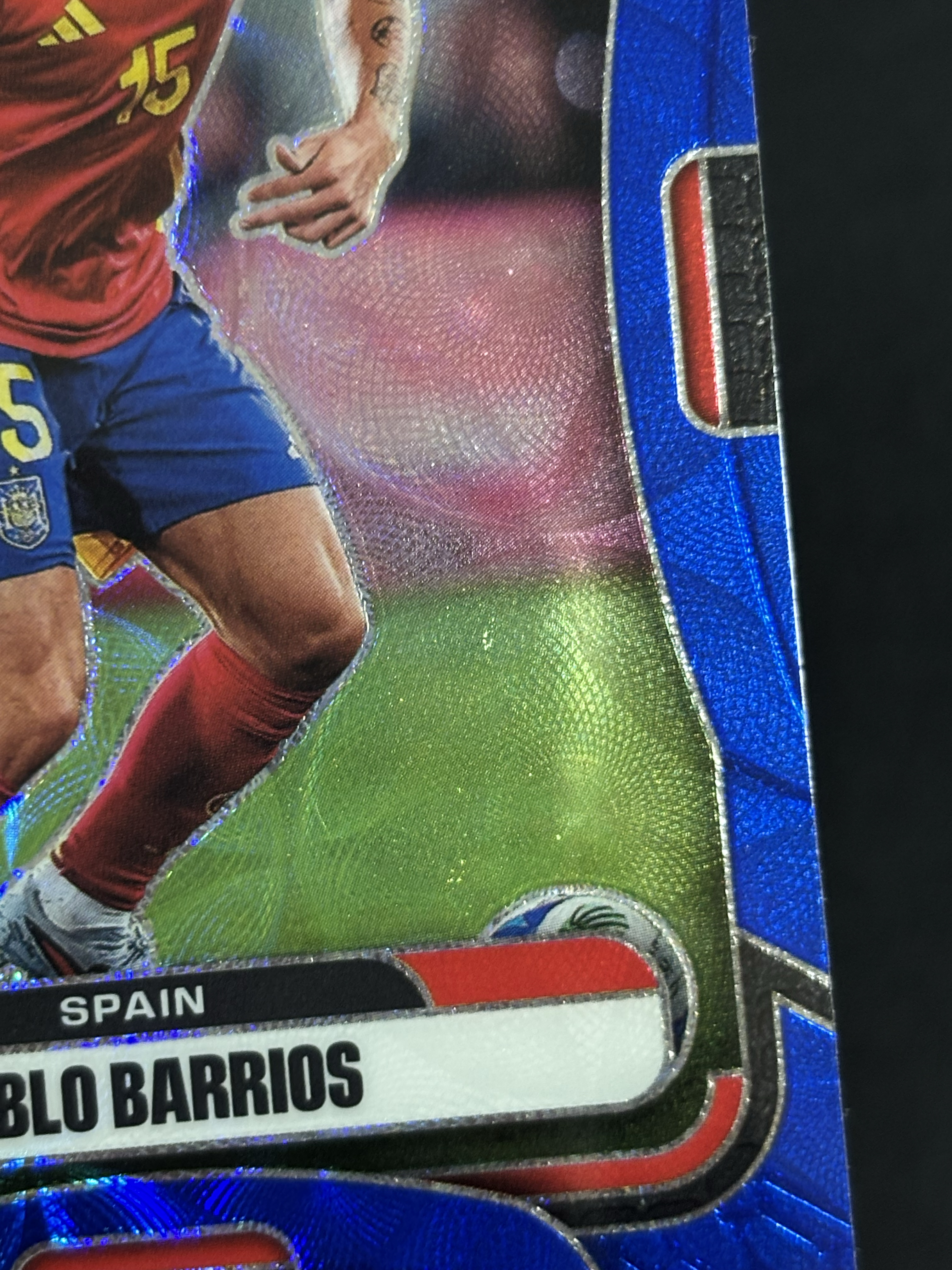 2026 Panini Prizm World Cup Pablo Barrios FIFA 世界杯 西班牙 巴勃罗 巴里奥斯 蓝圈圈折 /38编 瑕疵如图 - 红豆