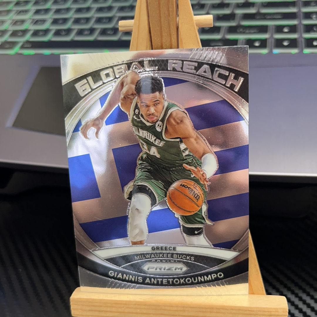 2023-24 Panini Prizm Giannis Antetokounmpo 字母哥 雄鹿 prizm系列 特卡 pz 卡品如图 凑图必备 值得收藏!免费代卖!