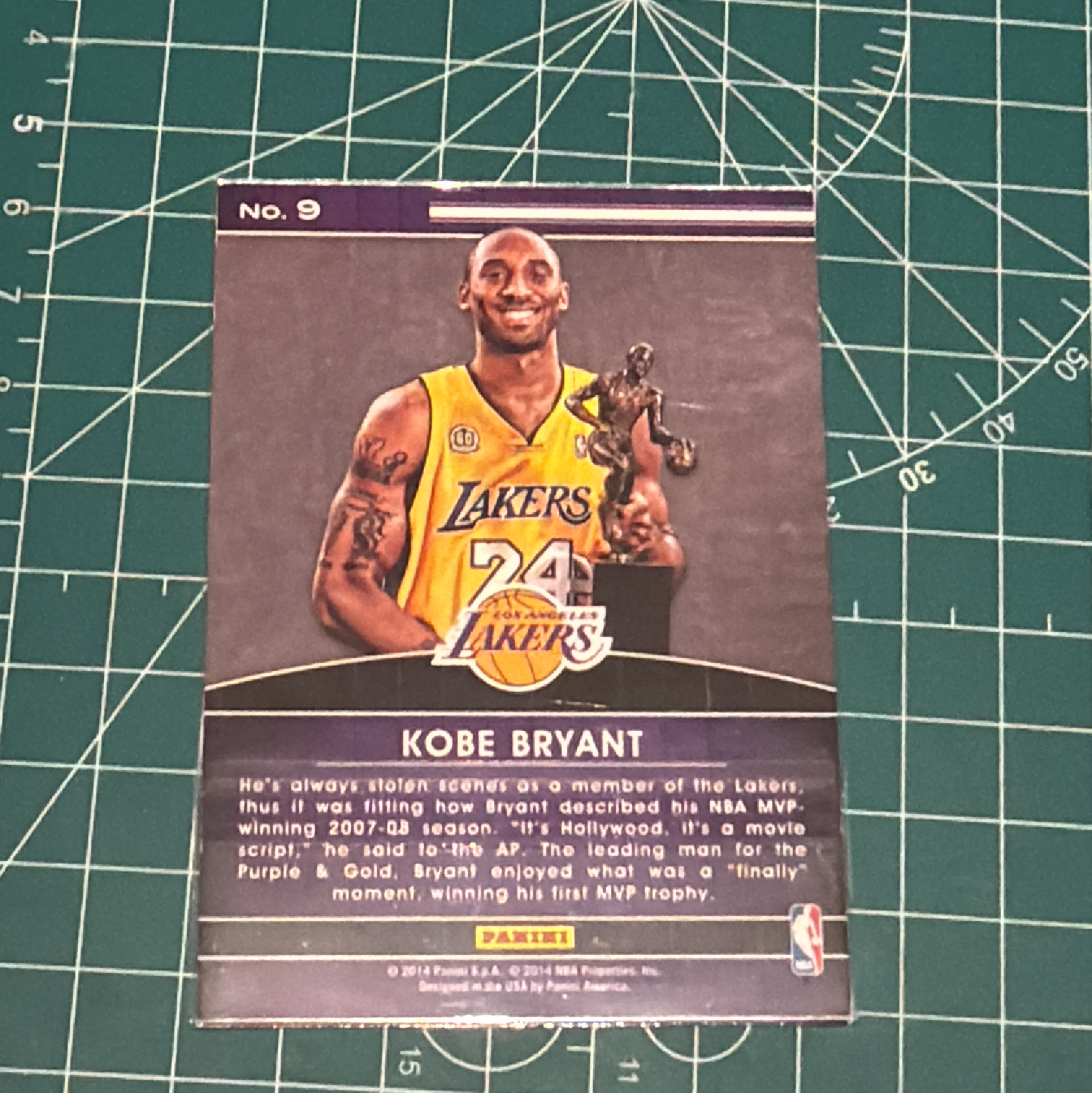 2014-15 Panini Americana Kobe Bryant S.p.a. 科比布莱恩特 KB 小飞侠 黑曼巴 07-08最有价值球员MVP捧杯特卡 荣誉特卡 十年老卡 稀有大比例 角瑕