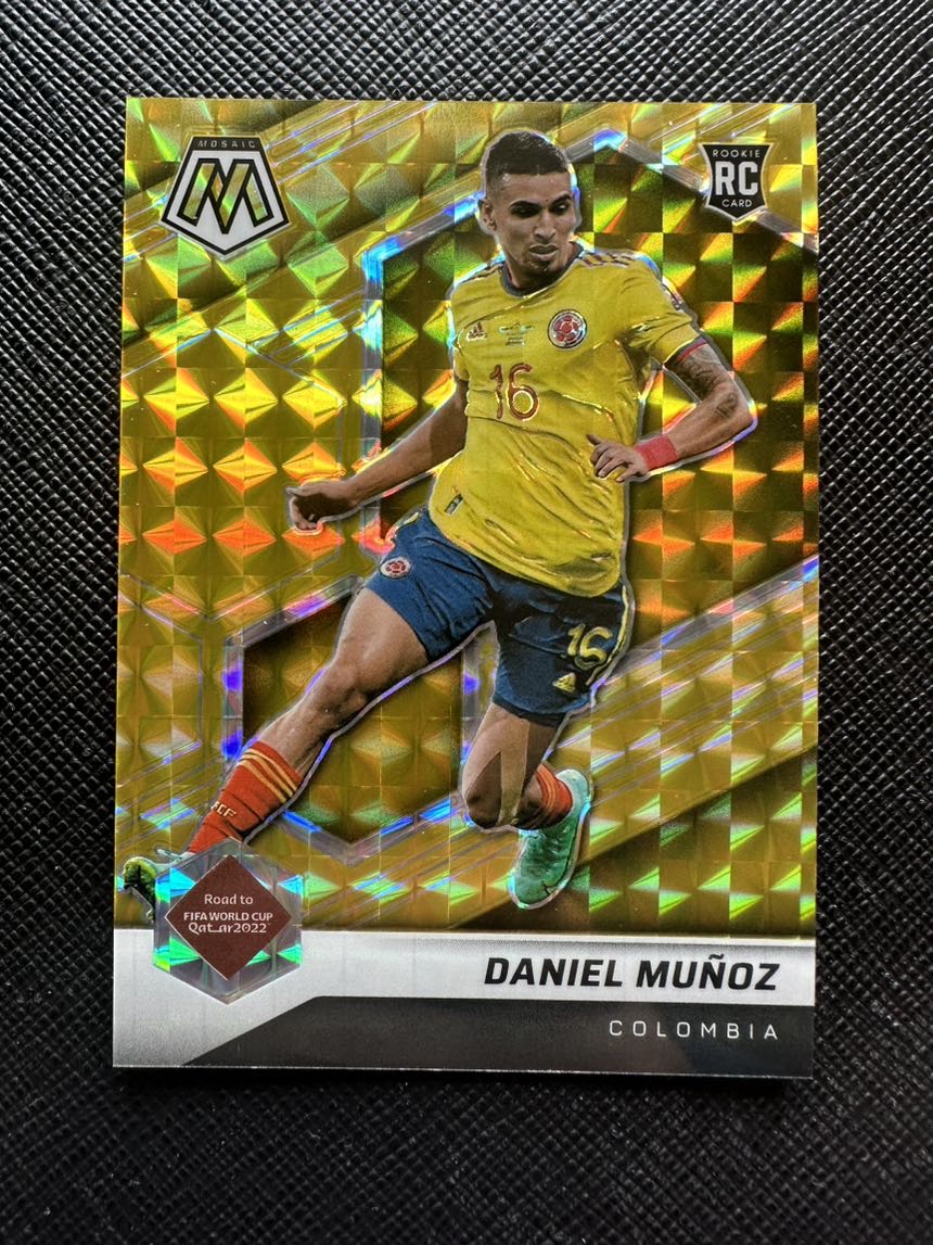 2021-22 Panini Mosaic Daniel Munoz RC 穆尼奥斯 水晶宫 英超 哥伦比亚 世界杯之路 潜力后卫 投资收藏 ...