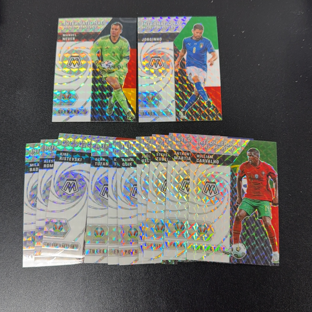 【小牛代拍】2021 Panini MOSAIC 马赛克 欧洲杯 诺伊尔 若尼尼奥 12张特卡折射 打包lot 卡品如图 收藏必备(阿里嘎多)