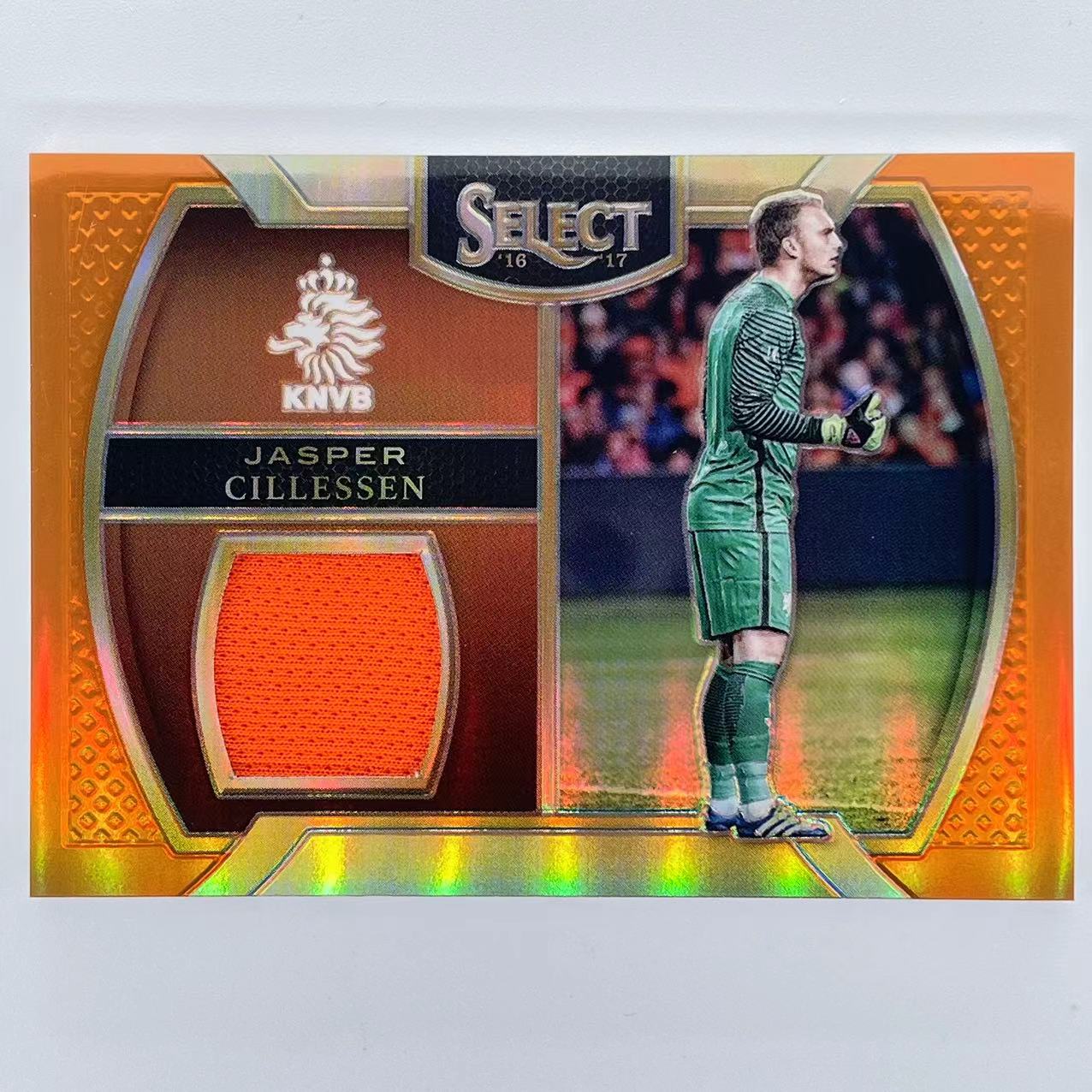 T 2016-17 Panini Select Jasper Cillessen 西莱森 荷兰 阿贾克斯 巴萨 巴塞罗那 瓦伦西亚 75编 球衣物料 橙折 折射 轻印如图 BM093