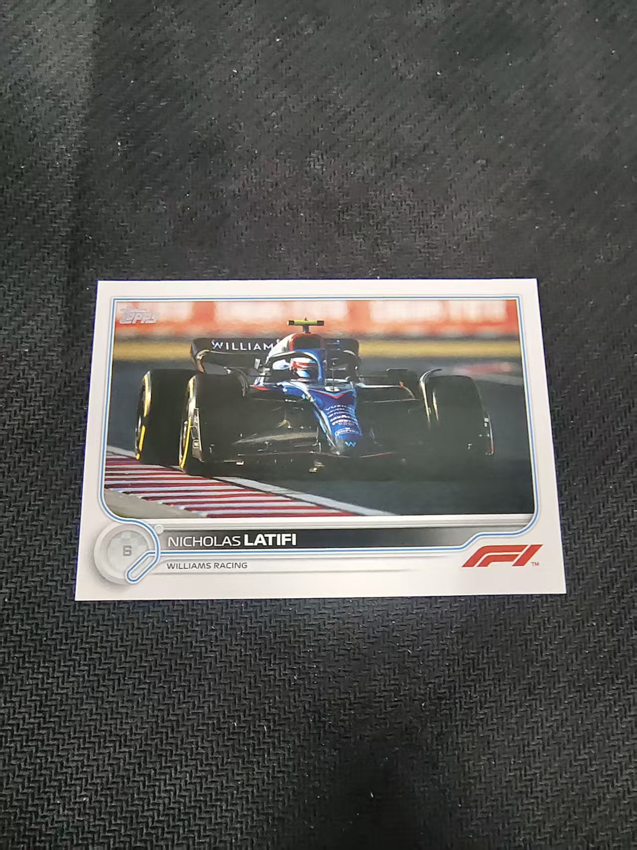 【汽水拍卖】2022 Topps Chrome F1 Nicholas Latifi 尼古拉斯 拉提菲 划痕 边角瑕疵 @123