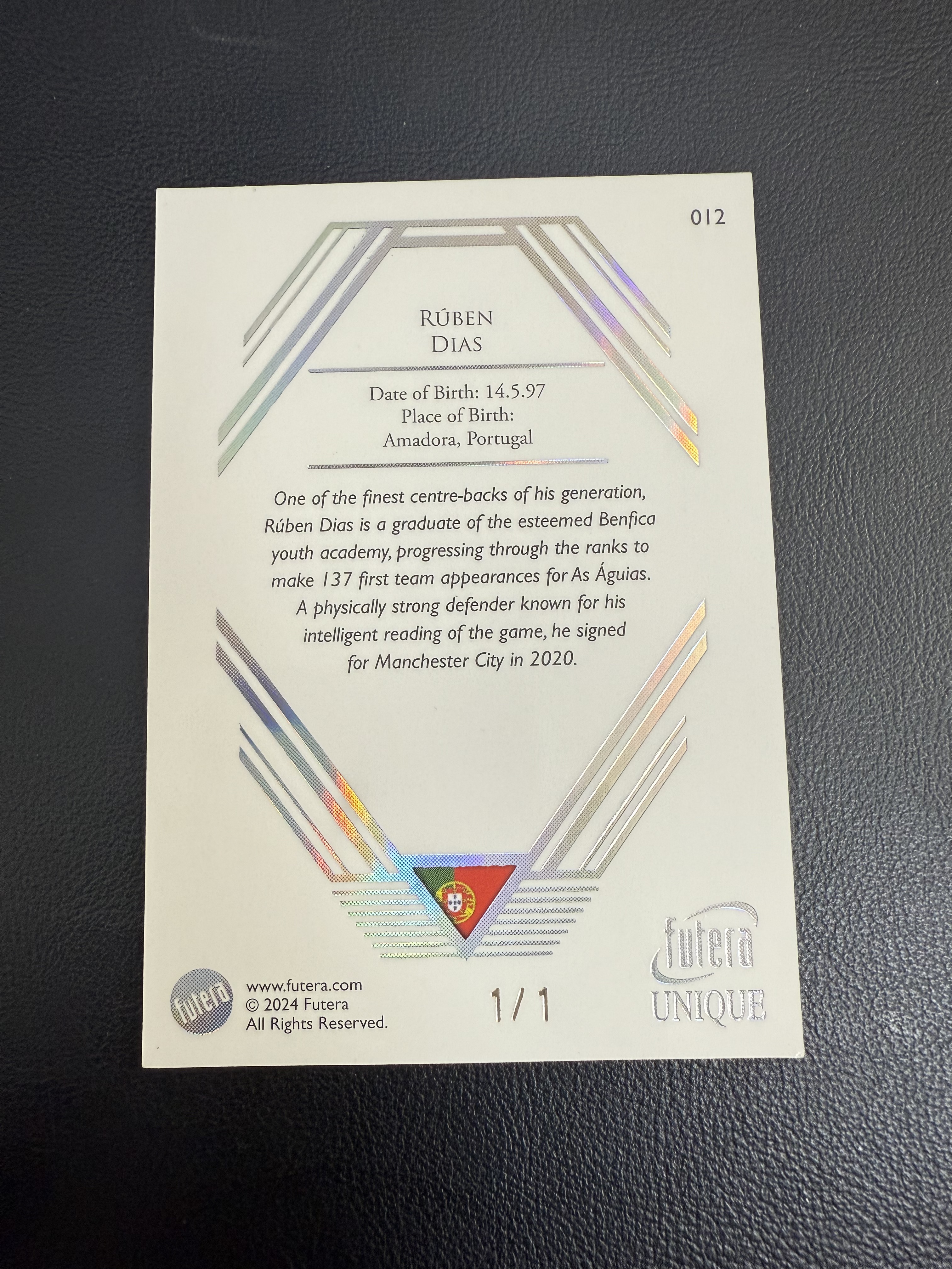 2025 Futera Futera Unique Rúben Dias 福特拉 葡萄牙 鲁本 迪亚斯 1/1编 1of1 三冠王 未来独特特卡 卡品如图 只合并当日订单【金叔代拍 秦月】