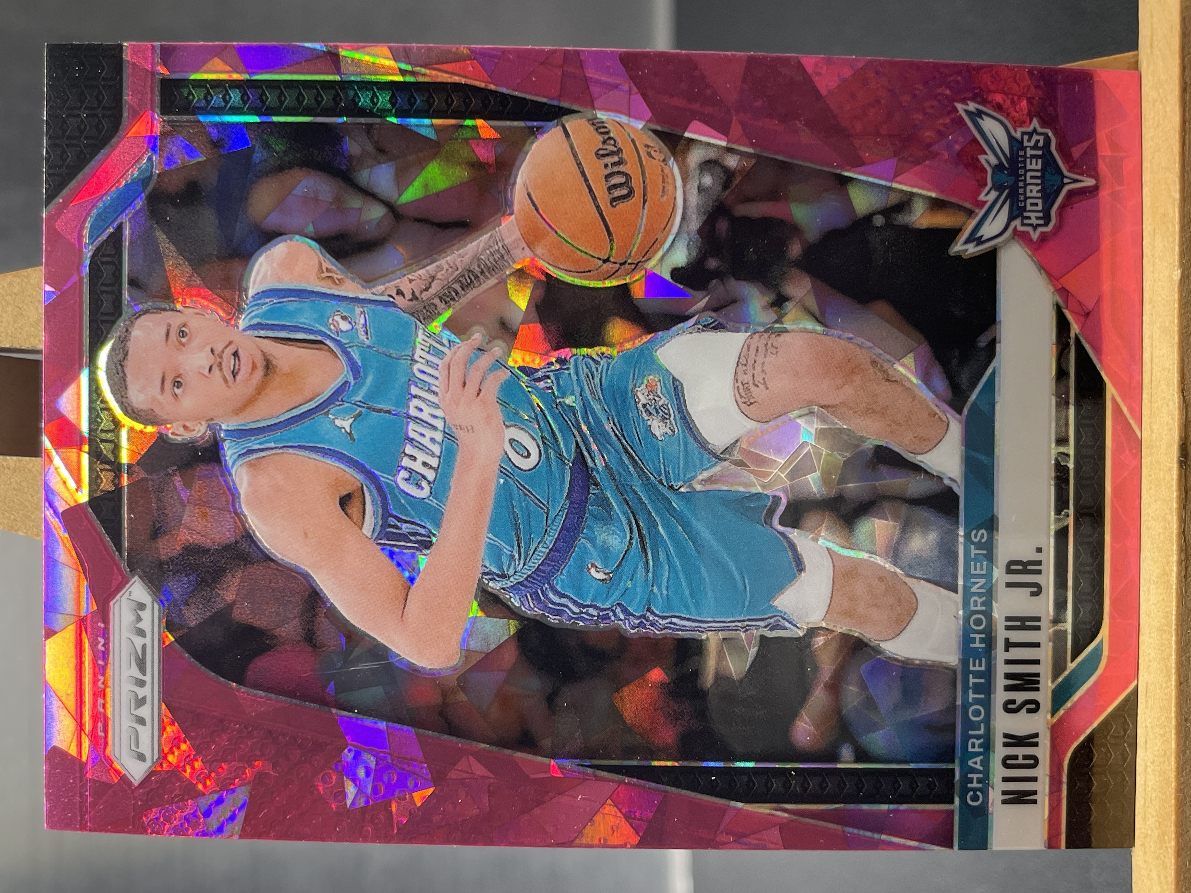 (S5) 2024-25 PANINI PRIZM 粉碎冰 小尼克 史密斯 黄蜂   近期大热球星  收藏必备 卡品如图  ! ! !