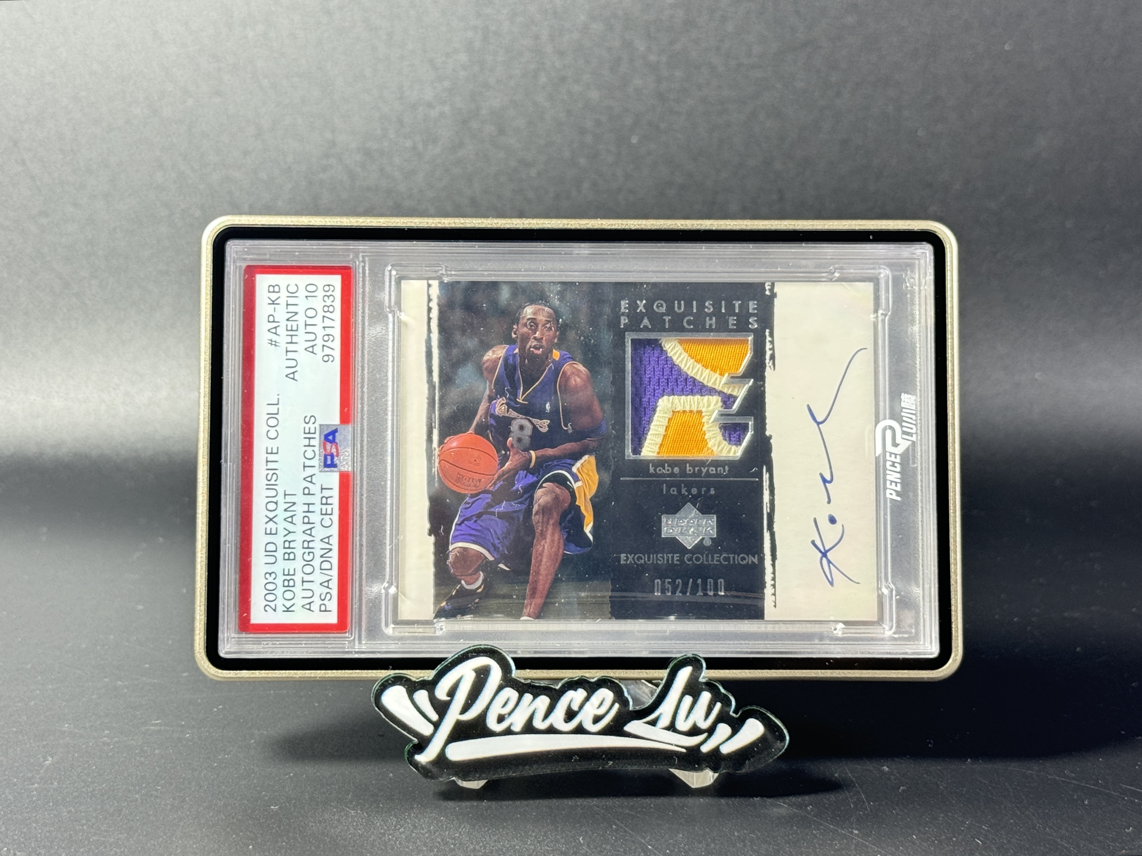 【噴子拍賣】2003-04 upper deck exquisite Kobe Bryant 木盒 洛杉磯湖人 科比 布萊恩特 100編 patch 簽字 PA 卡簽 元年超有價 切割暴力 PSA簽字10 輕印看圖 送訂制殼 大耳機