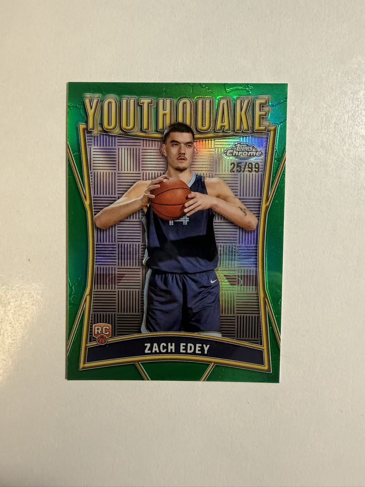 2025 Topps Chrome Zach Edey RC 新秀年 周志豪 扎克 伊迪 99编 绿折 卡品如图 不保卡品 介意勿拍