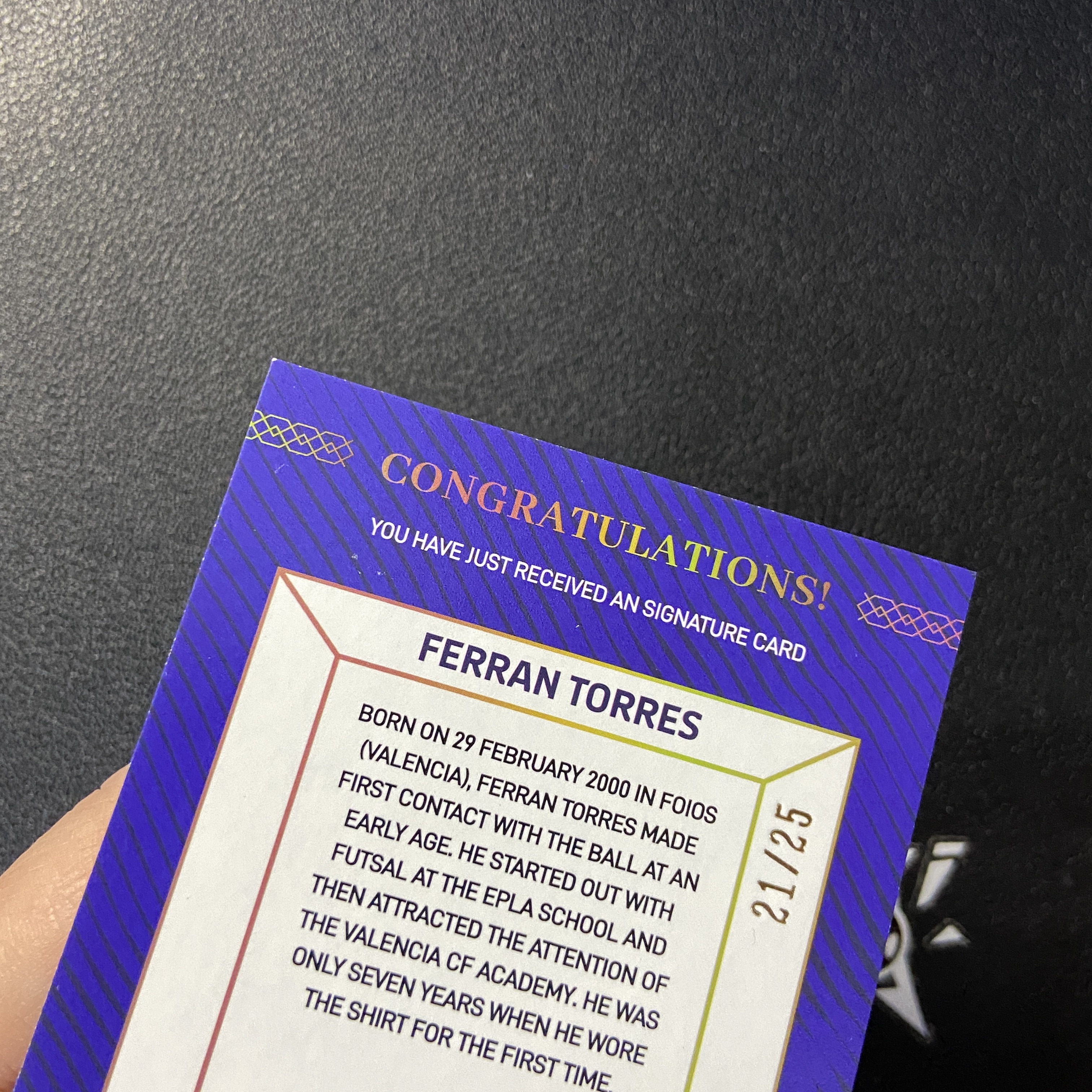 【拔脚代卖】2025 Topps 巴萨队盒 Ferran Torres 费兰 托雷斯 巴萨 西班牙 签字 橙折 21/25编收藏必备 瑕疵如图|拔脚白头H36