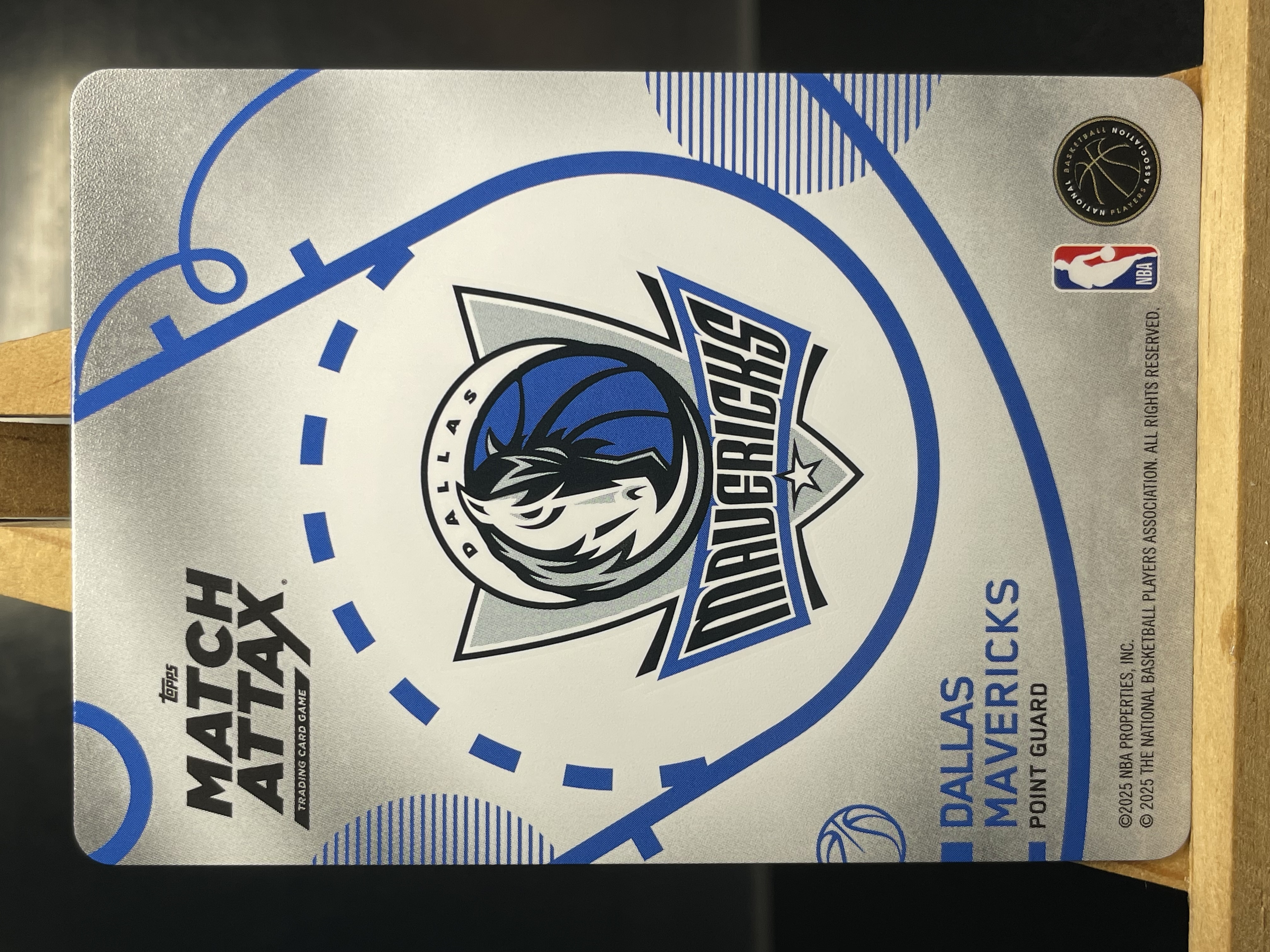 (A11) 2025 Topps 折射 欧神仙 凯里 欧文 独行侠 实卡好看 收藏凑套必备 卡品如图 !!!