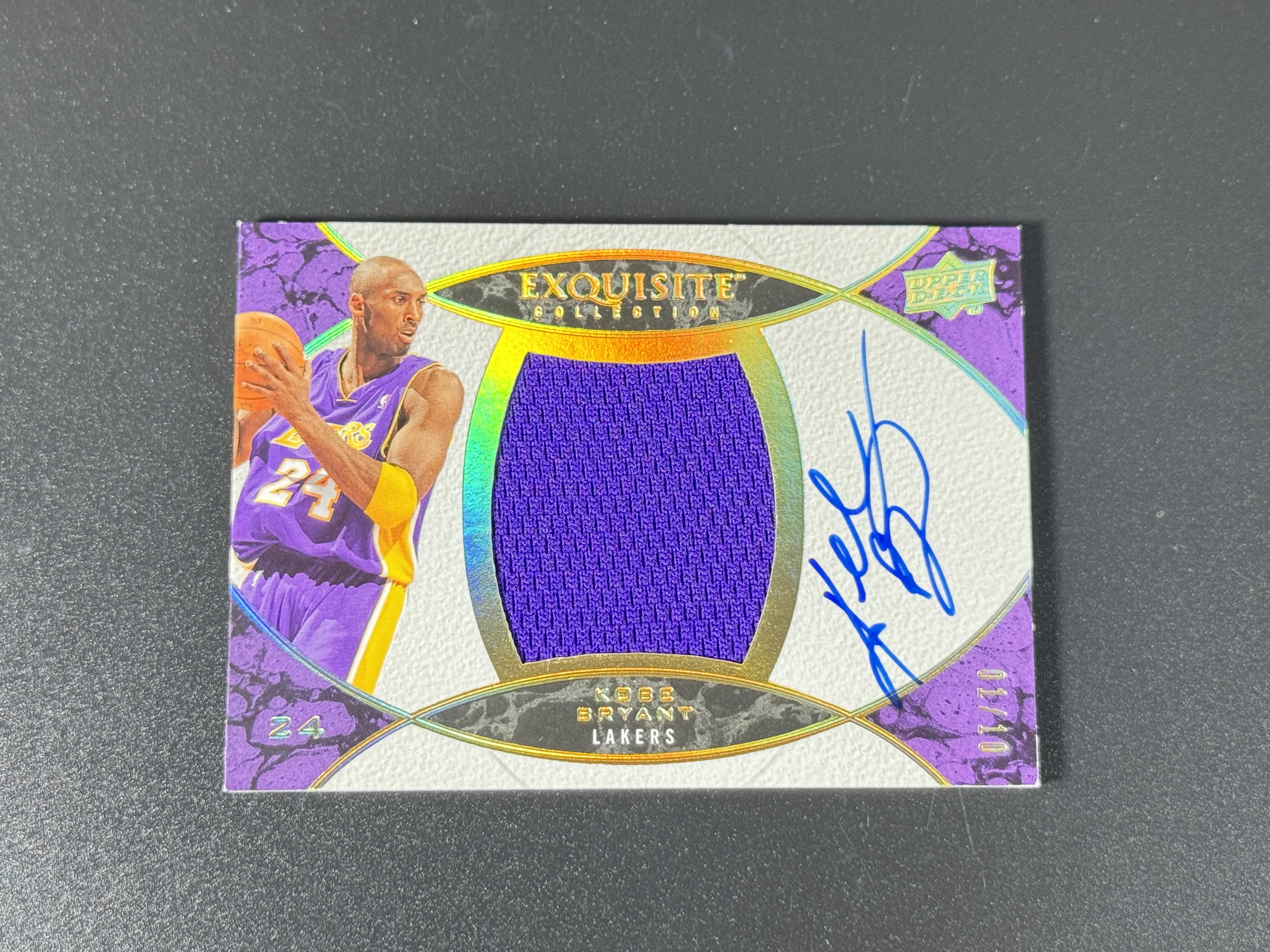 【喷子拍卖】2008-09 upper deck exquisite Kobe Bryant 木盒收藏 洛杉矶湖人 科比 布莱恩特 大窗 球衣 签字 10编 首编 卡签 大hit卡 大热版本 专收必备 角小翘 送订制壳 AND
