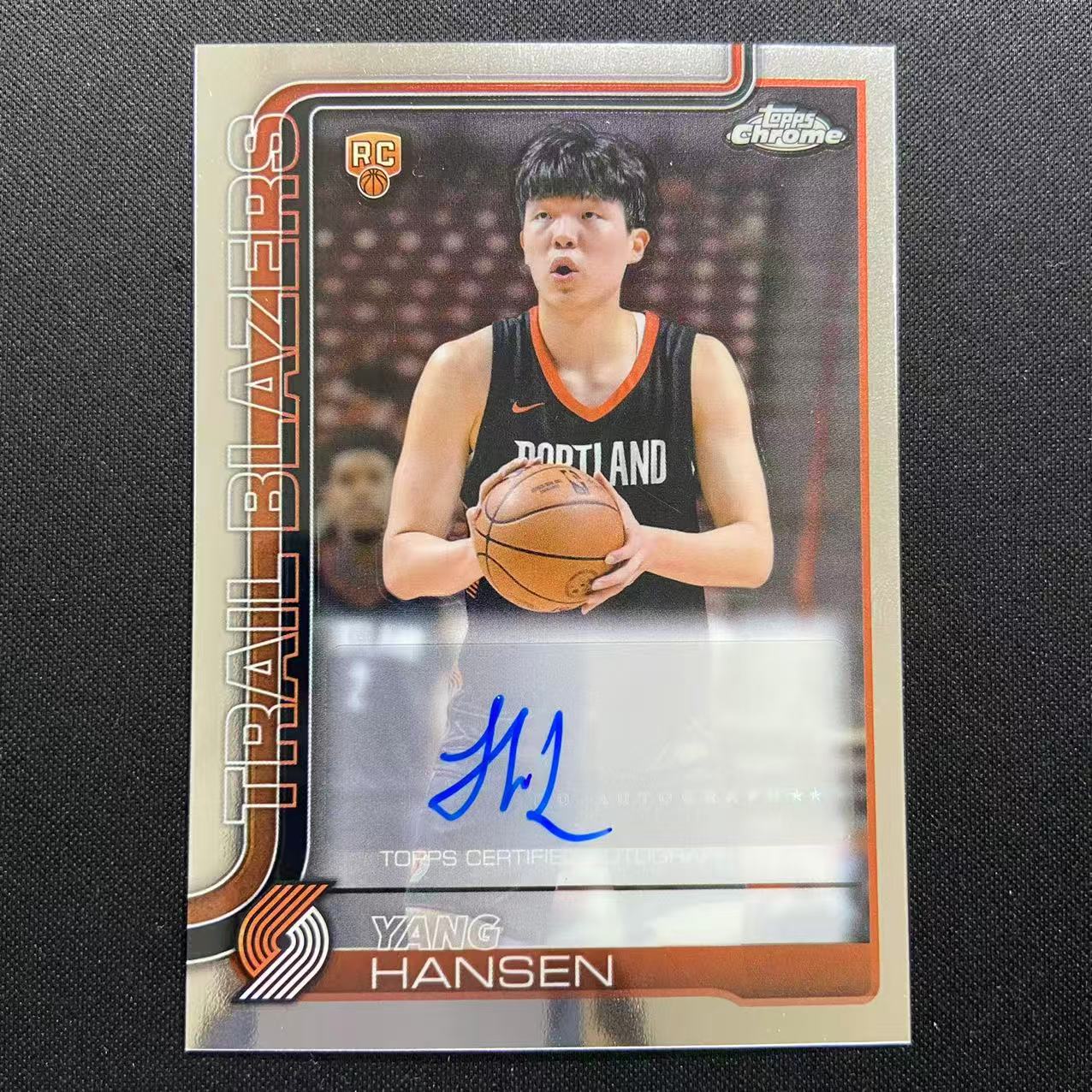 2025 Topps Chrome TC 杨瀚森 RC 正新秀签字 开拓者 #tcaryh【US10-X644】面瑕疵 卡淘