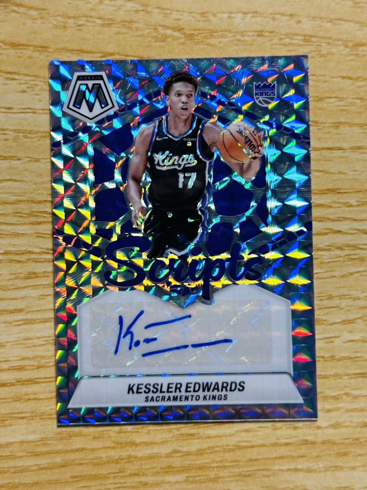 2023-24 Panini Mosaic Kessler Edwards 嘿嘿代卖 马赛克 凯斯勒 爱德华兹 签字 折射 国王 收藏必备