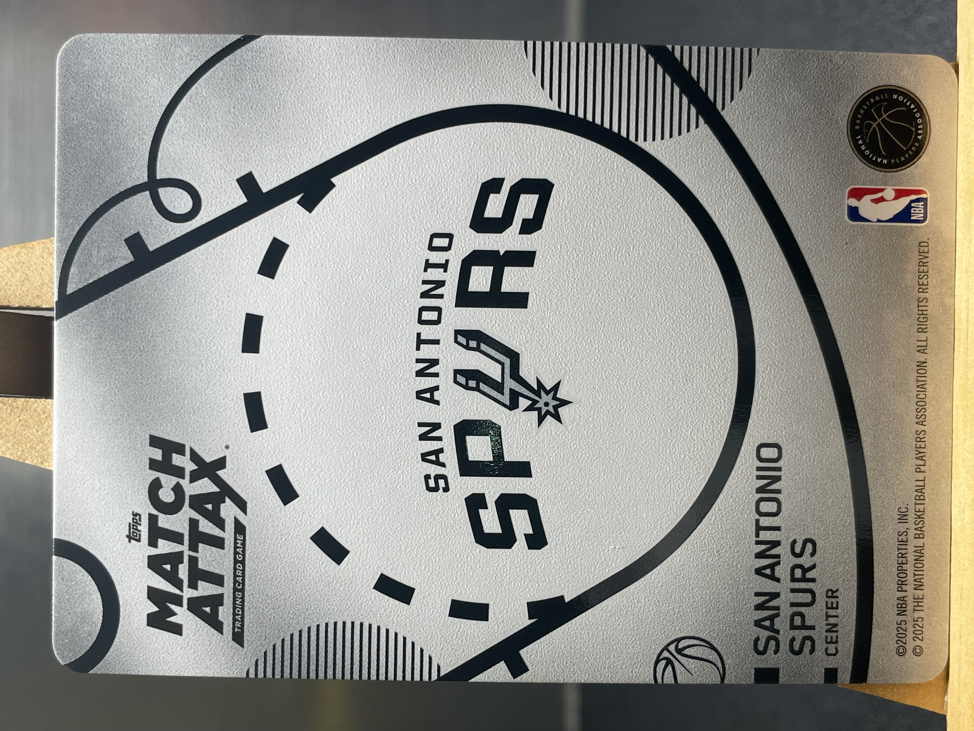 (C2) 2025 TOPPS 折射 维克托 文班亚马 马刺 近期大热球星 收藏必备 卡品如图 ! !