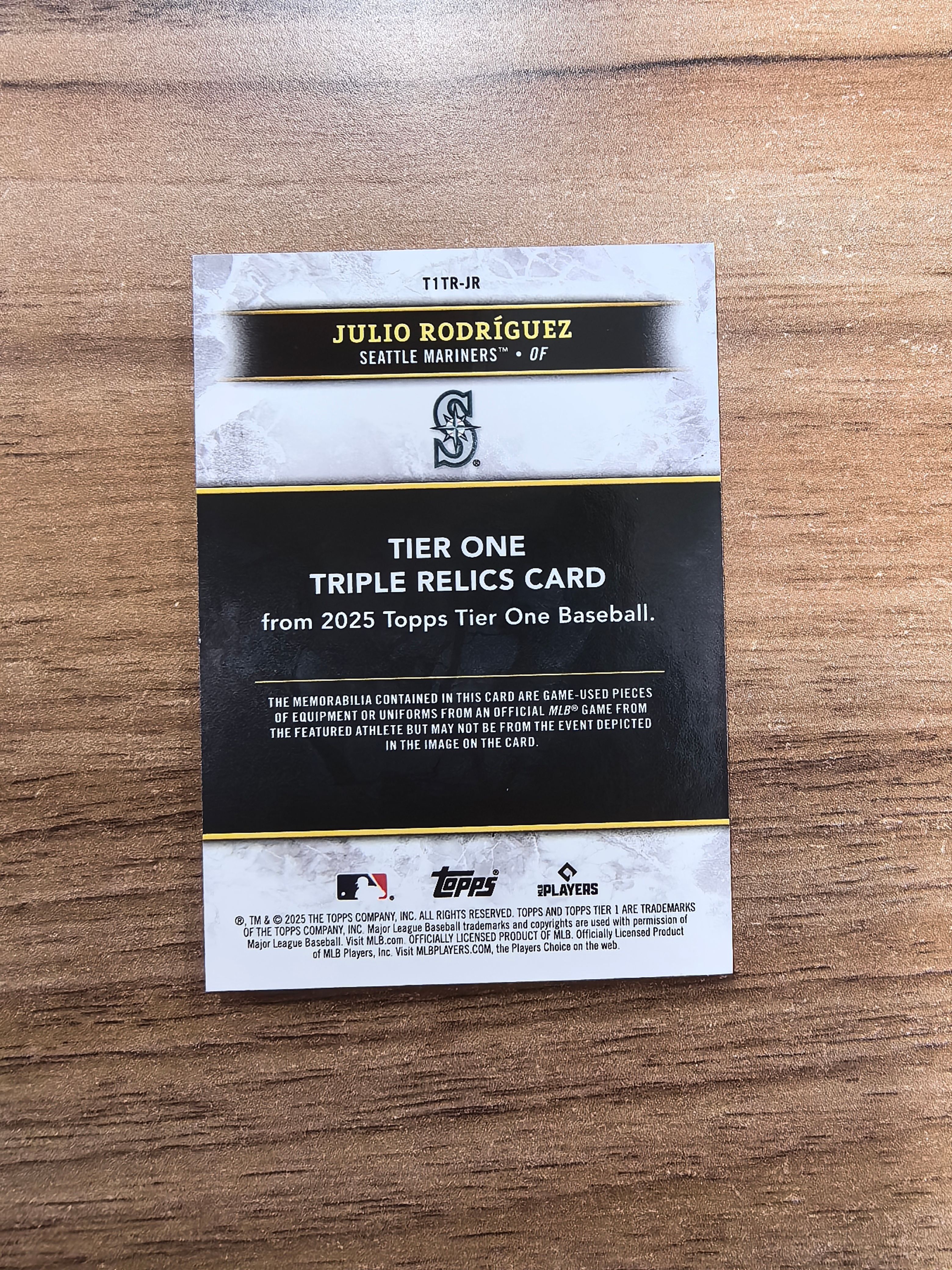 2025 Topps Tier One Julio Rodriguez 棒球 西雅图水手队 胡里奥罗德里格斯 3/5编 三窗球衣 暴力切割 折射 实卡精美 卡品如图 收藏必入 流浪