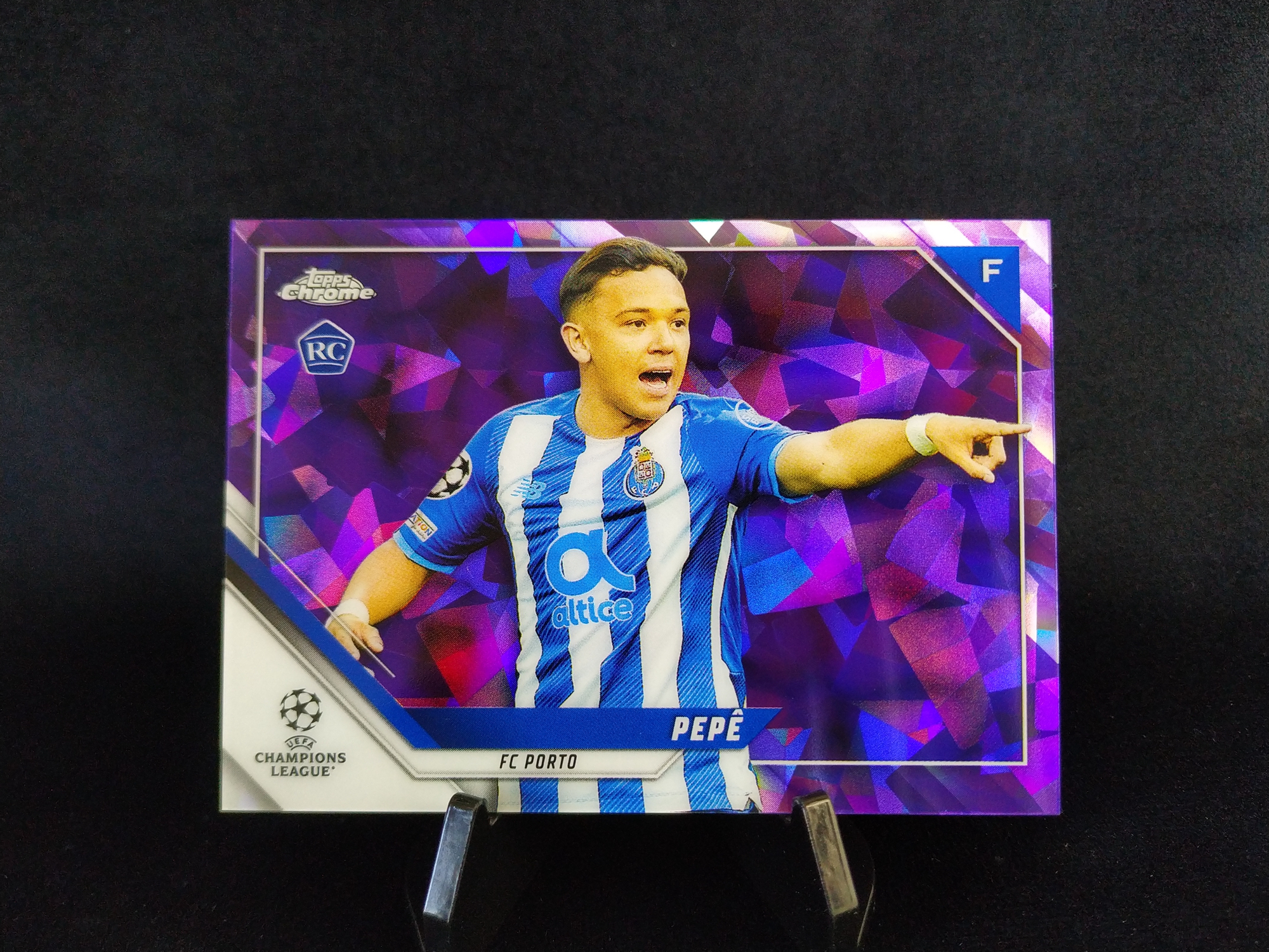 10-7【老斑马拍卖】wzjz 10 topps 2021-22 欧冠 Chrome 蓝宝石 波尔图  RC 新秀 紫碎冰折 25编 佩佩 Pepe 卡品如图