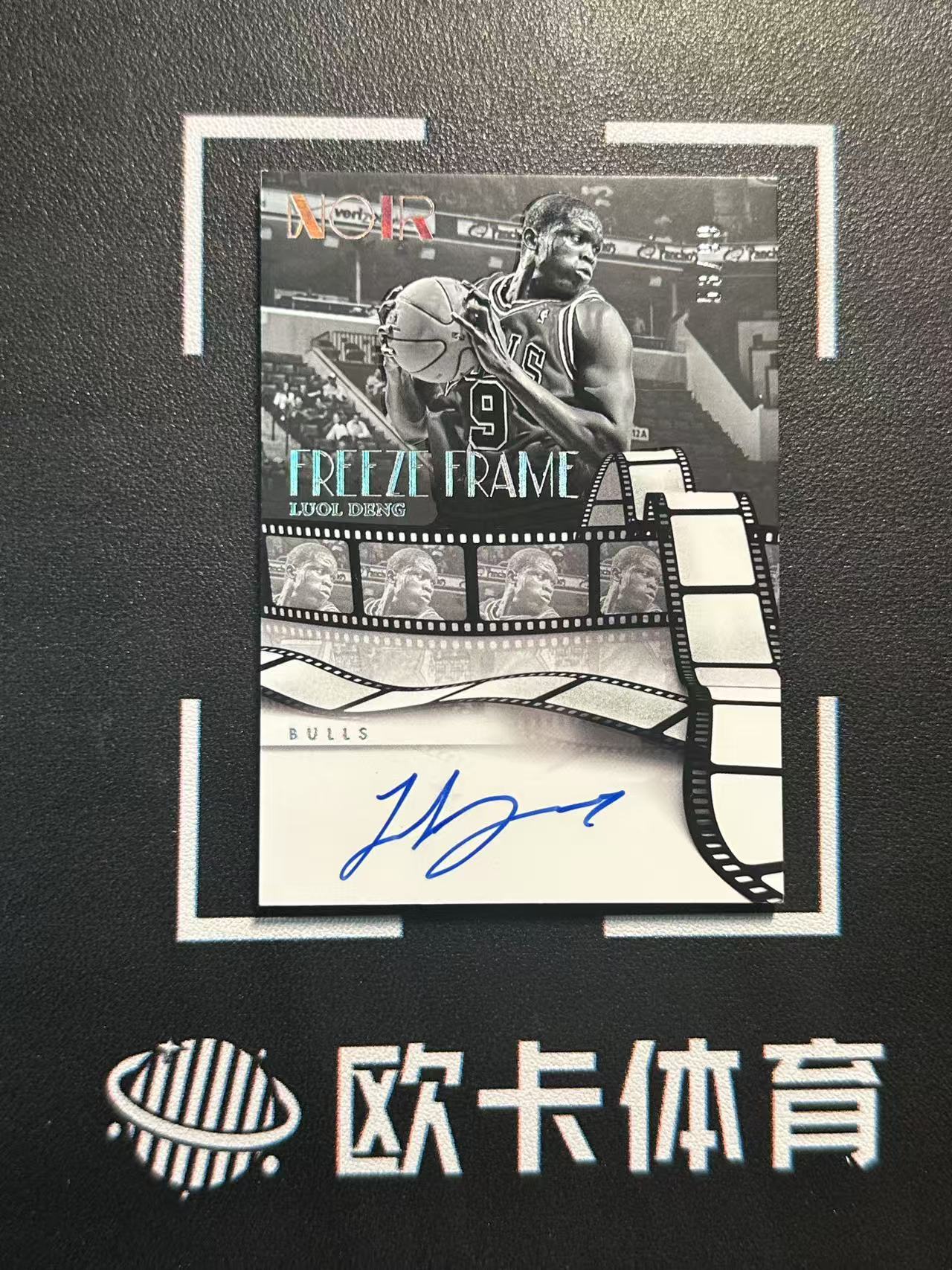 2024-25 Panini Noir Luol Deng 【欧卡体育】诺尔 卢尔 邓 签字 卡签 99编 定格签 电影胶片签 公牛 卡品如图(720)