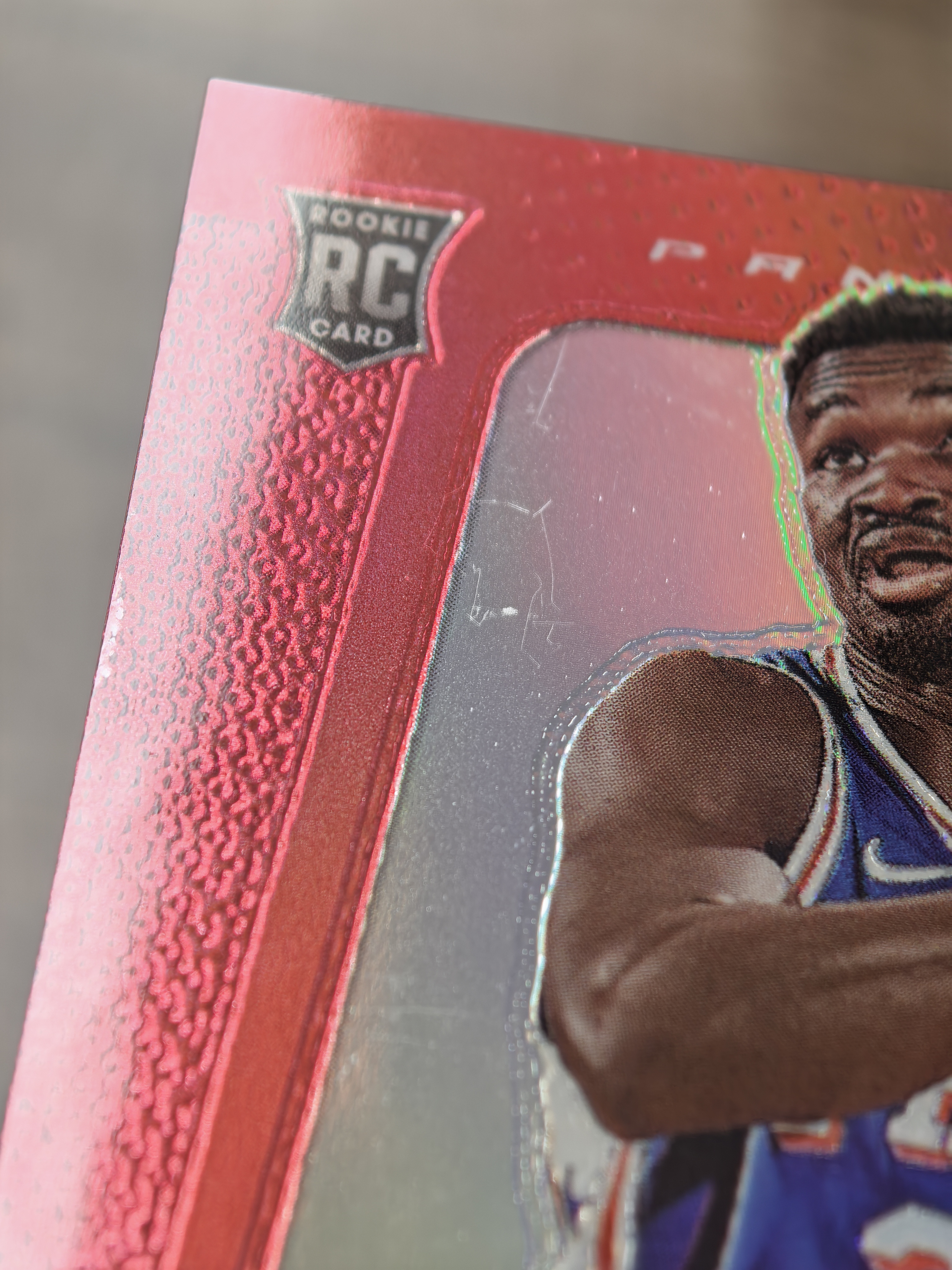 2024-25 Panini PRIZM DECA Adem Bona RC PZ复古 76人 阿德姆博纳 新秀 63/99编 签字 贴签 红折 折射 微瑕 实卡精美 卡品如图 收藏必入 流浪