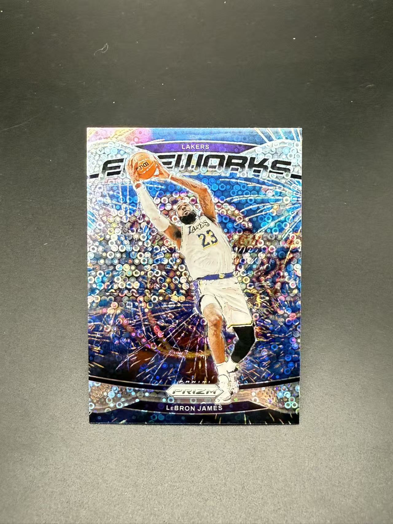 2024-25 Panini Prizm LeBron James #19 勒布朗 詹姆斯 湖人 pz 烟花 特卡 银泡泡折 专收必备 yyq