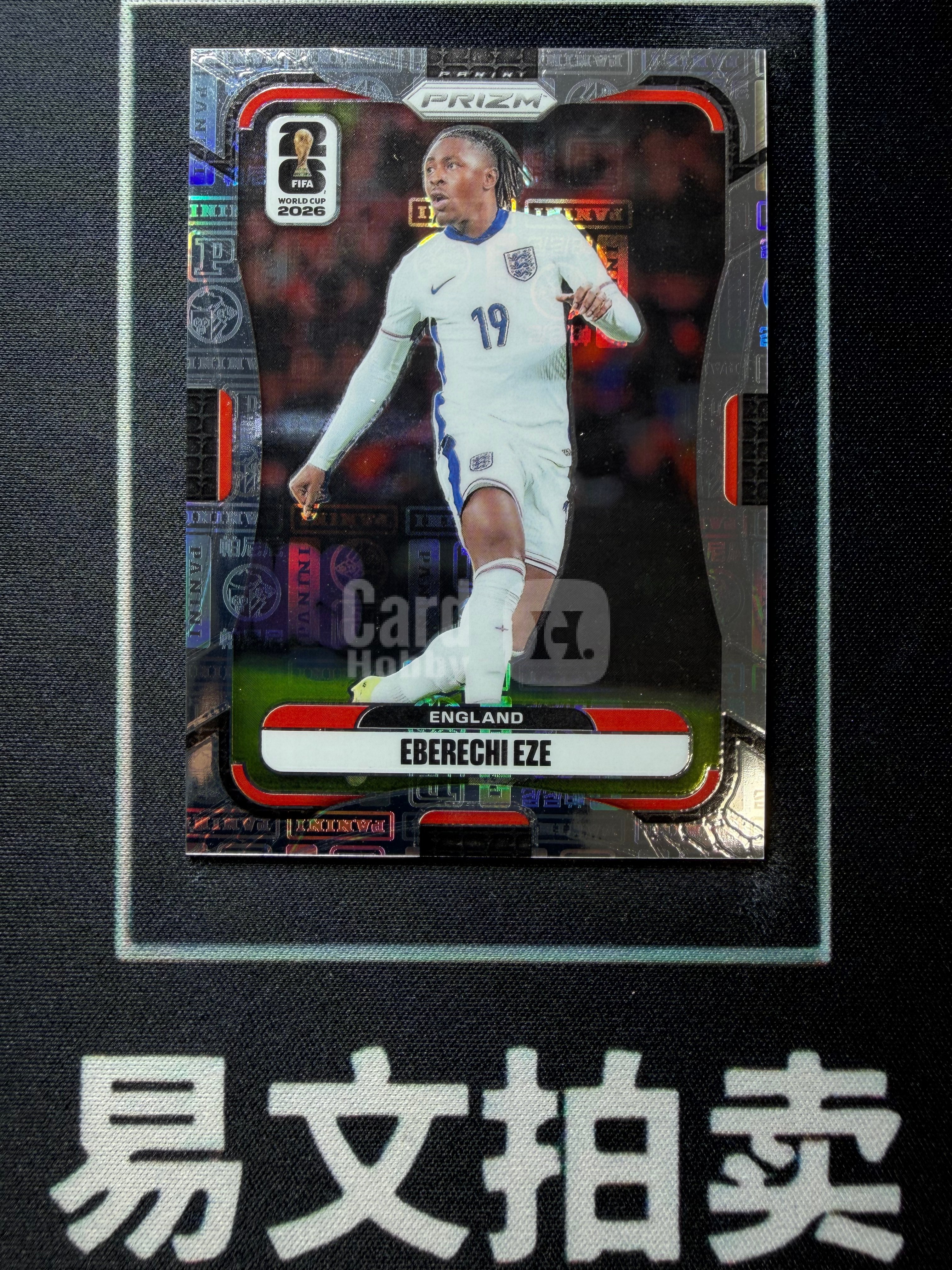 【易文拍卖 超级回款】2026 Panini Prizm 世界杯PZ EBERECHI EZE 埃泽 艾泽 伊泽 英格兰 水晶宫 12/61编 帕尼尼LOGO折 卡品如图#赵总