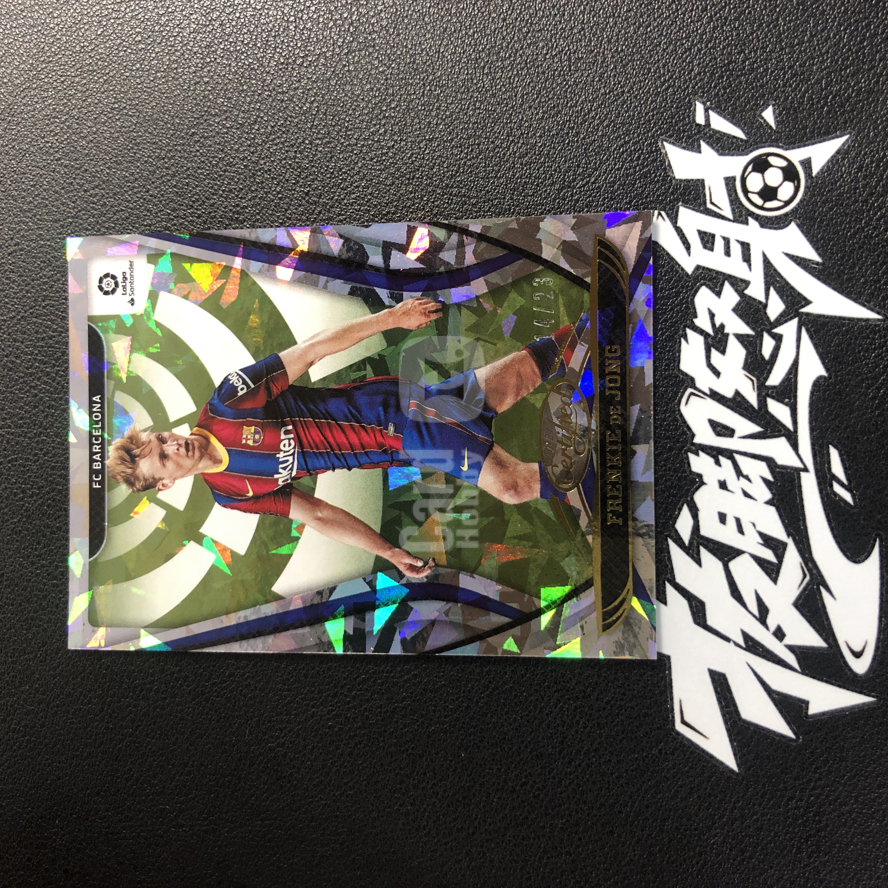 【拔脚代卖】2020-21 Panini Chronicle 编年史 Frenkie de Jong 德容 巴萨 荷兰 碎冰折 /23编收藏必备 瑕疵如图｜拔脚强哥BC1