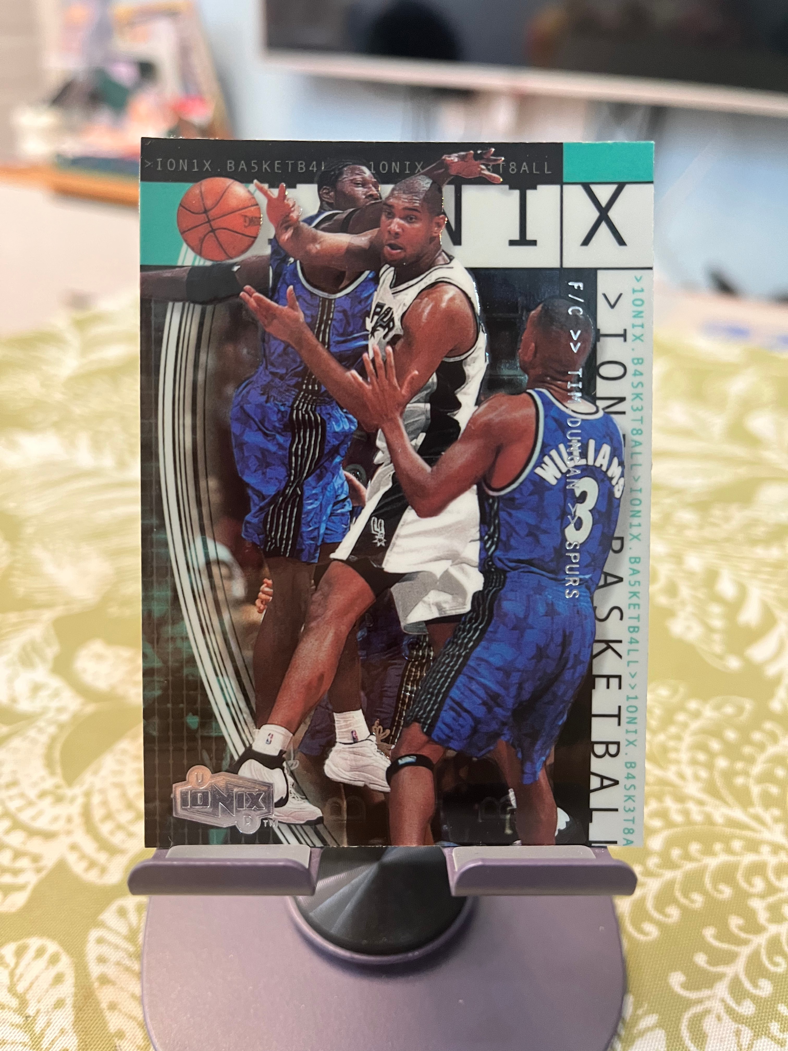 2000 Upper Deck 老卡 老特 Tim Duncan 蒂姆 邓肯 石佛 马刺【IONIX】【边角瑕疵如图 介意勿拍】#1048
