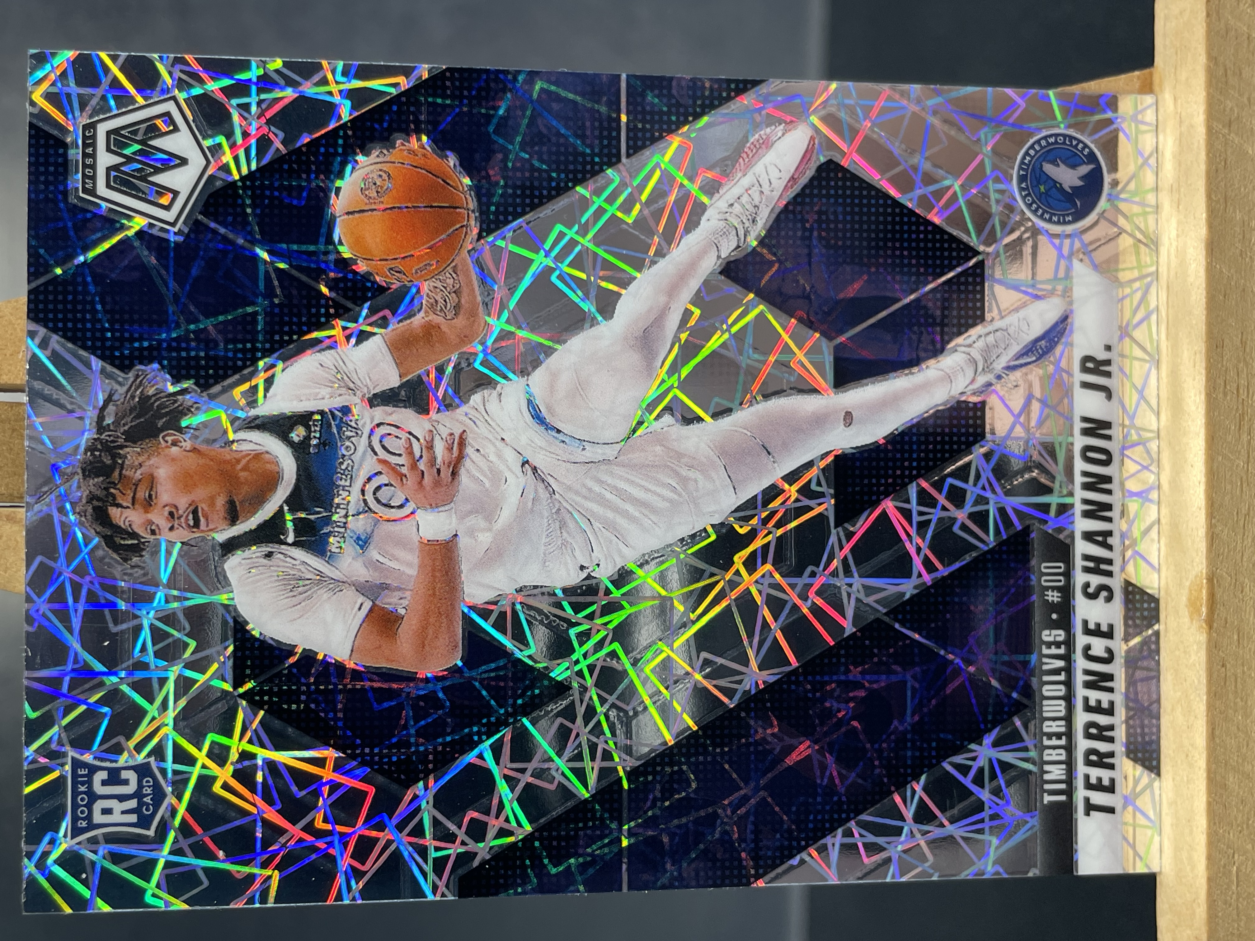 (B7) 2024-25 PANINI 马赛克系列 折射 新秀RC 小特伦斯 香农 森林狼  实卡好看 收藏凑套必备 卡品如图 ！！！