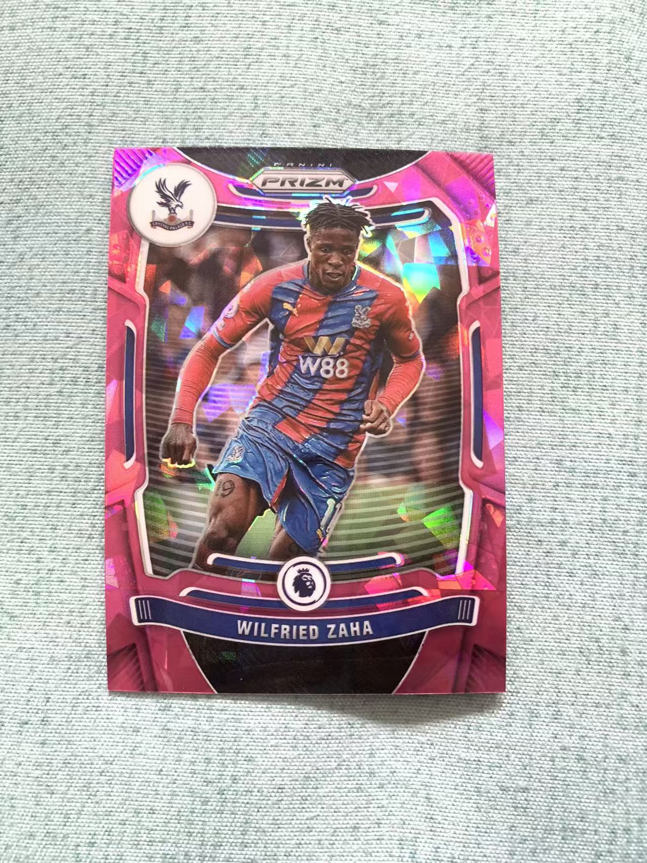 2021-22 Panini Prizm Wilfried Zaha 扎哈 水晶宫 英超 pz 粉碎冰折 卡品如图 凑卡收藏必备 青青