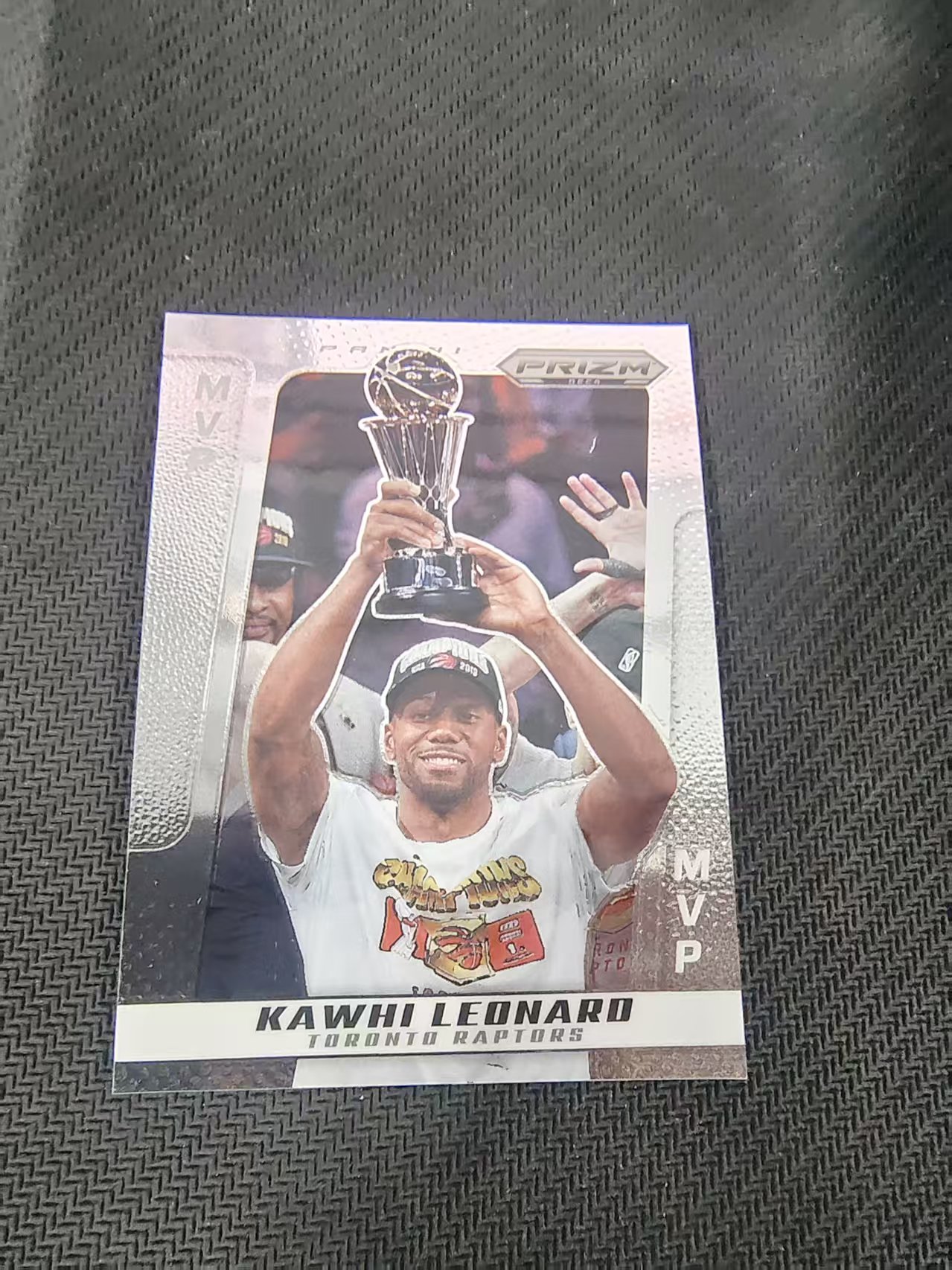 【可合并,不累计】2024-25 Panini Prizm Deca Kawhi Leonard 伦纳德 莱昂纳德 快船 PZ 复刻 MVP 捧杯 划痕 边角瑕疵 #292