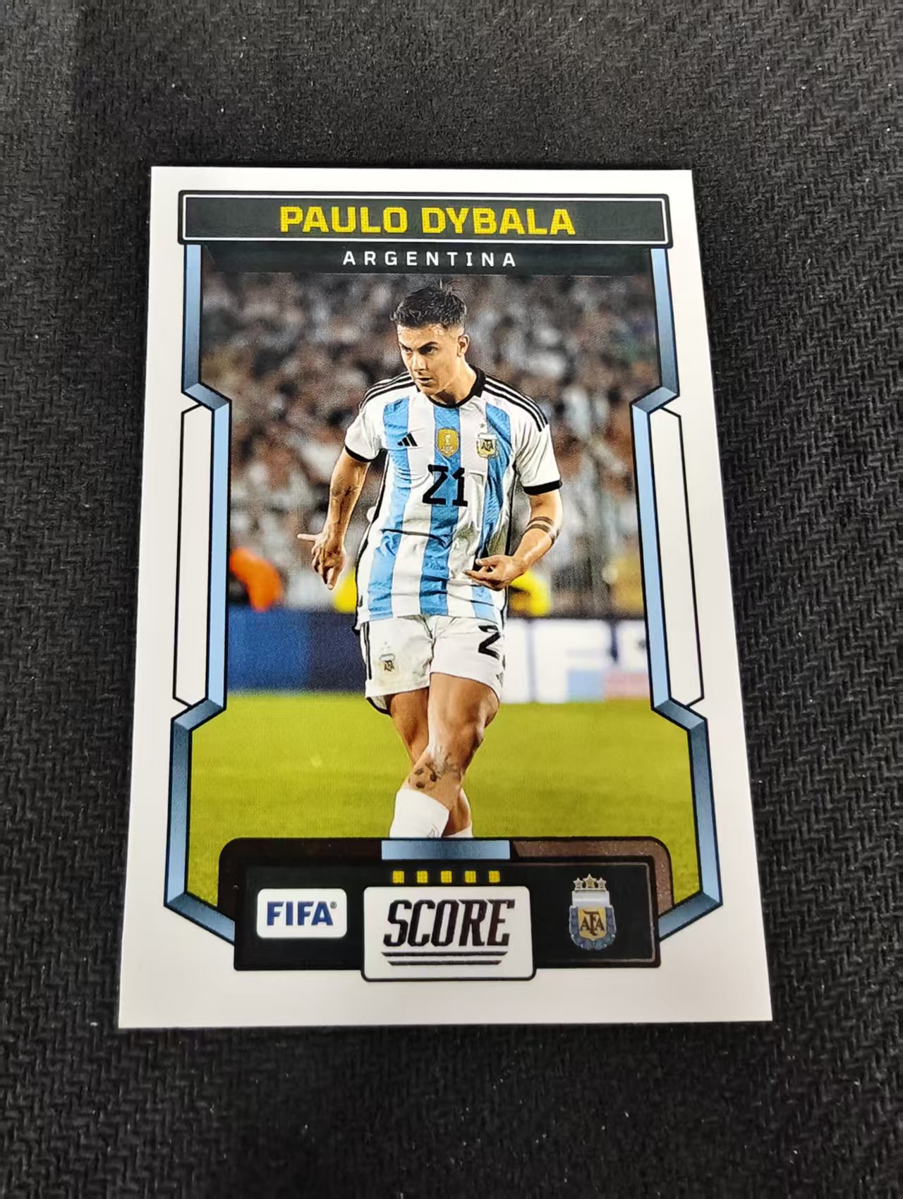 【可合并,不累计】2023-24 Panini Score Paulo Dybala 阿根廷 小魔仙 迪巴拉 FIFA 划痕 边角瑕疵 #8