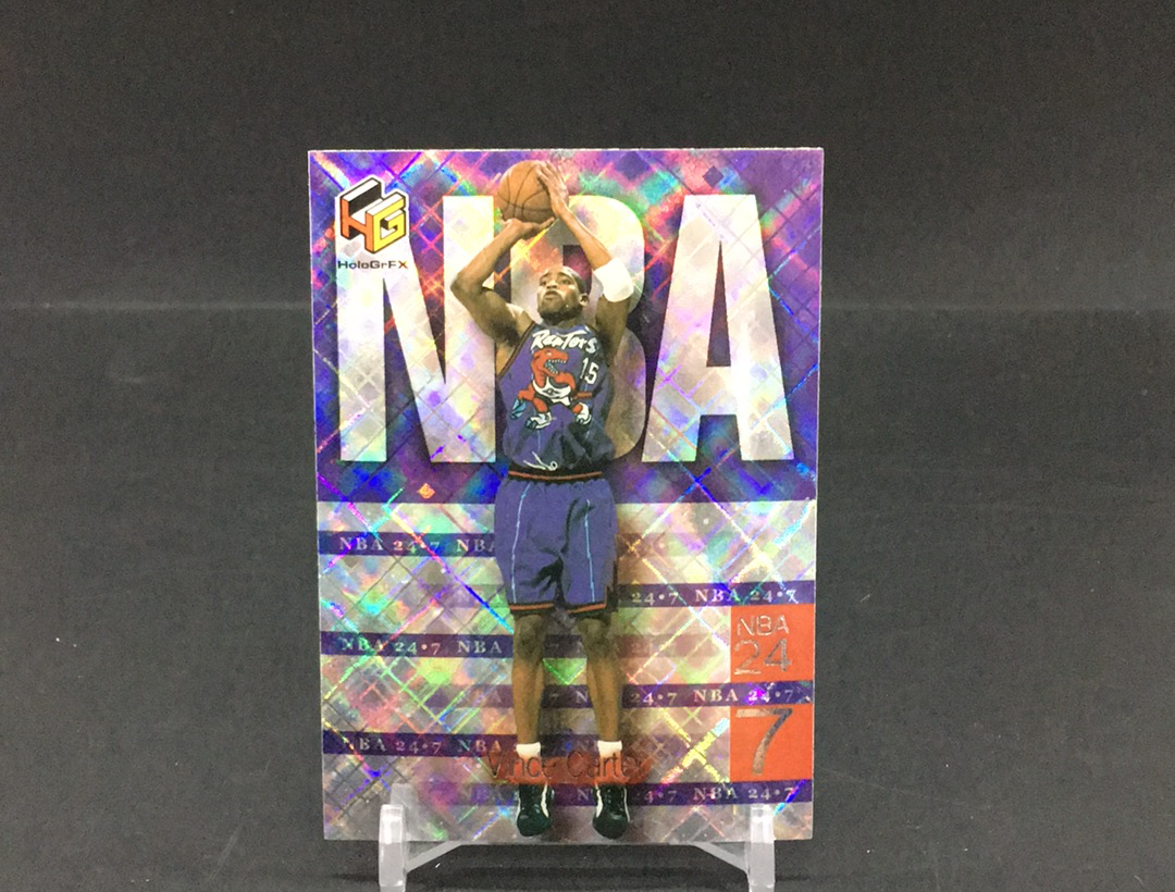 【DC拍卖】11.19 UD HOLOGRFX 大比例折射特卡 经典老特 实卡美如画 四大分卫之一 名人堂巨星 NBA历史最强扣将 半人半神 文斯 卡特(微瑕)
