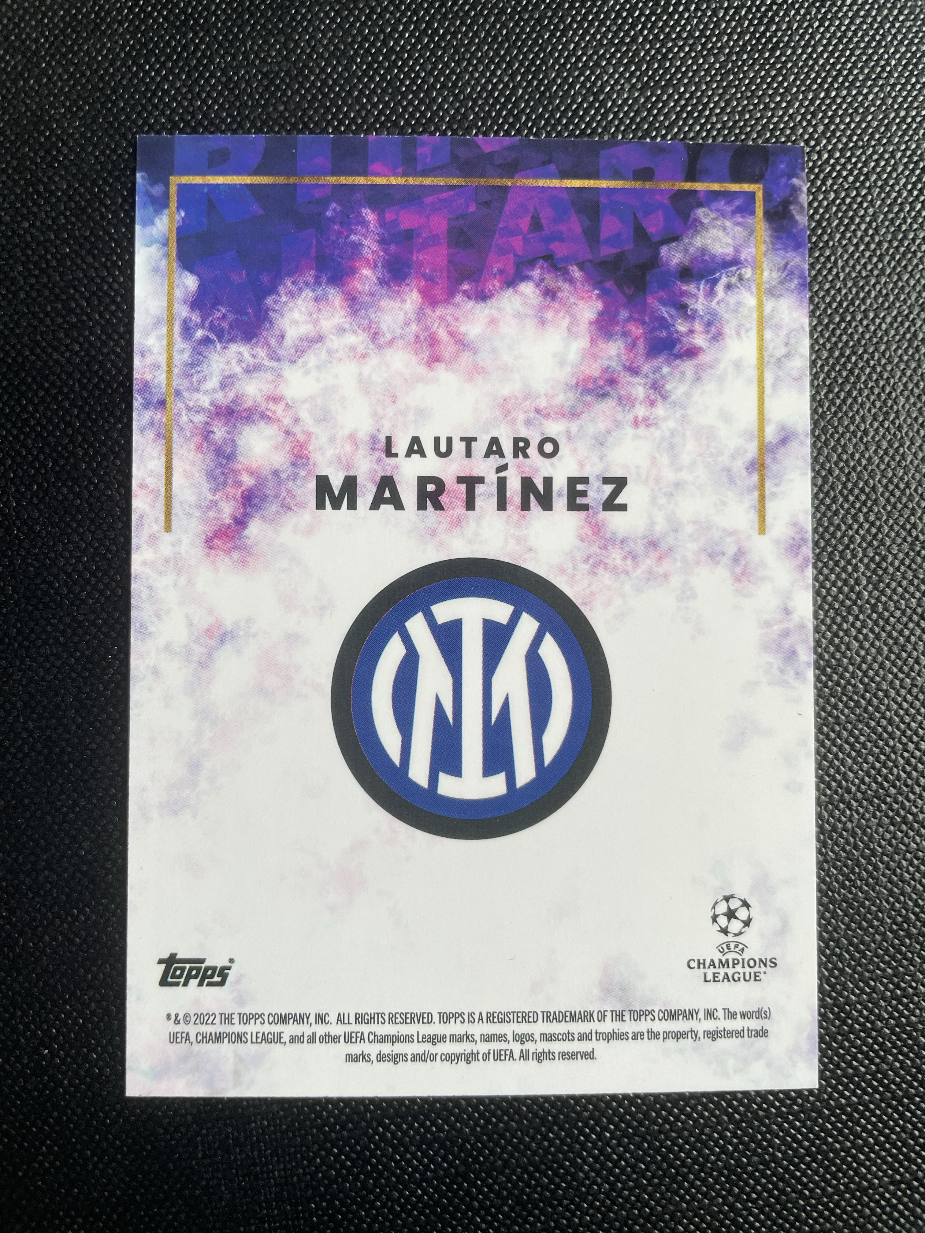 2022 Topps Mourinho Lautaro Martínez 【hellfire拍卖】topps 穆里尼奥白金盒 国米 阿根廷 劳塔罗 base 轻微白边介意勿拍 YN