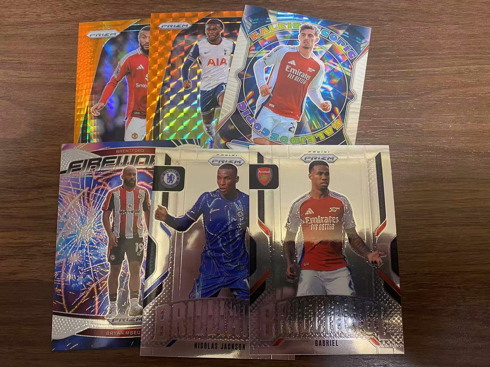 2024-25 Panini Prizm 折射,特卡 英超pz 6张lot 加布里埃尔 雅克松-杰克逊 姆贝乌莫 哈弗茨 乌多吉 马兹拉维 卡品如图 凑套